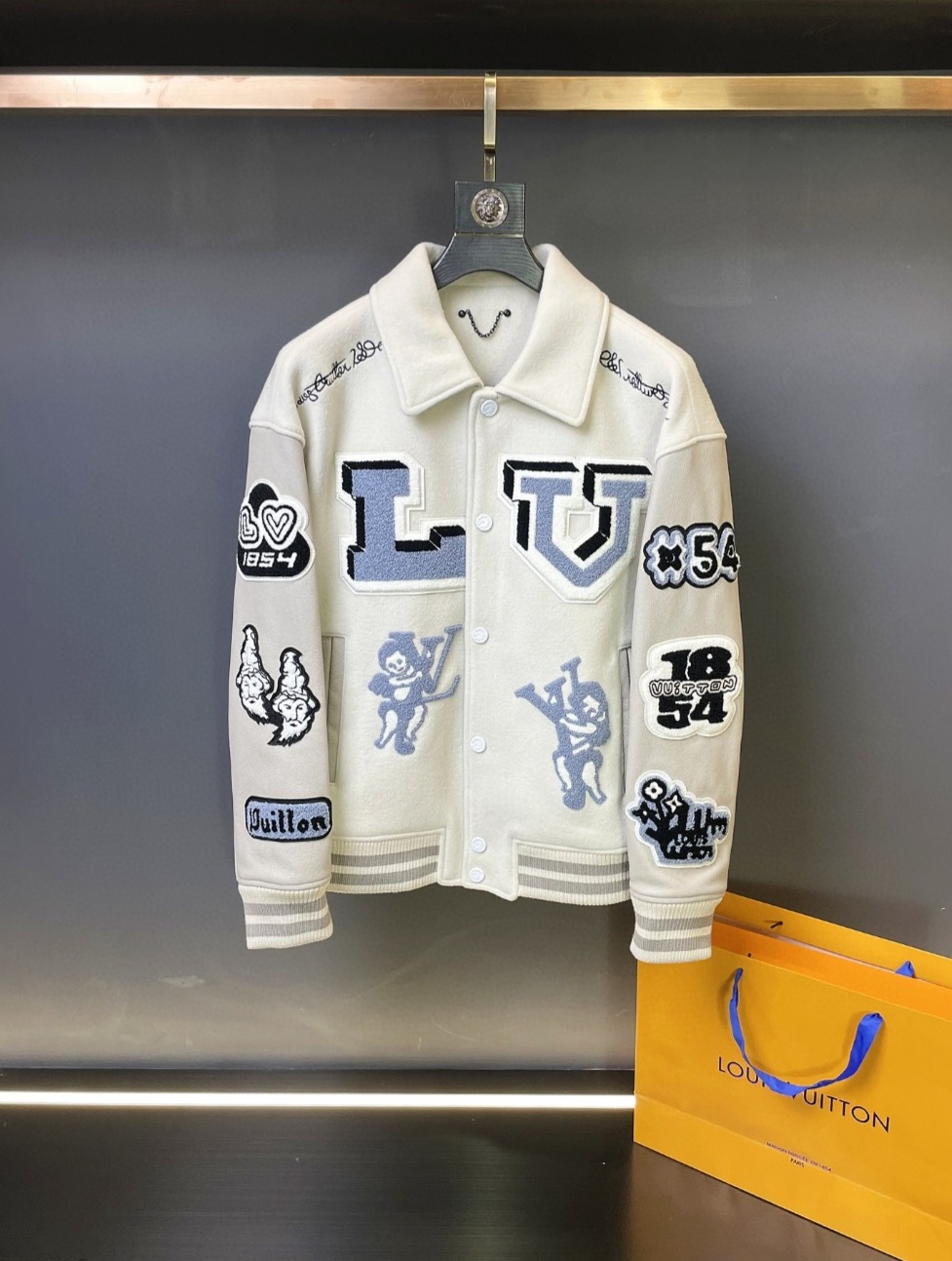 Louis Vuitton Clothing Coats & Jackets Cowhide Fashion