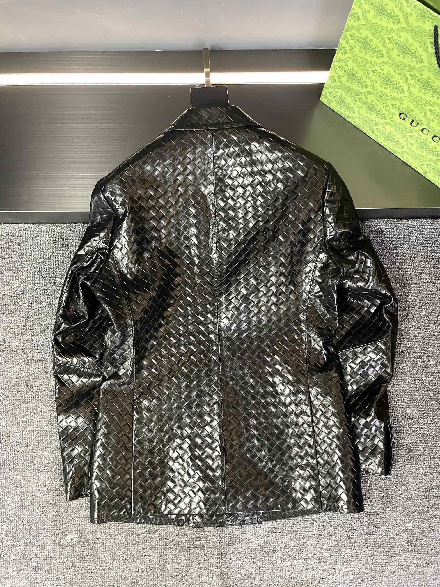 [Bottega Veneta Men