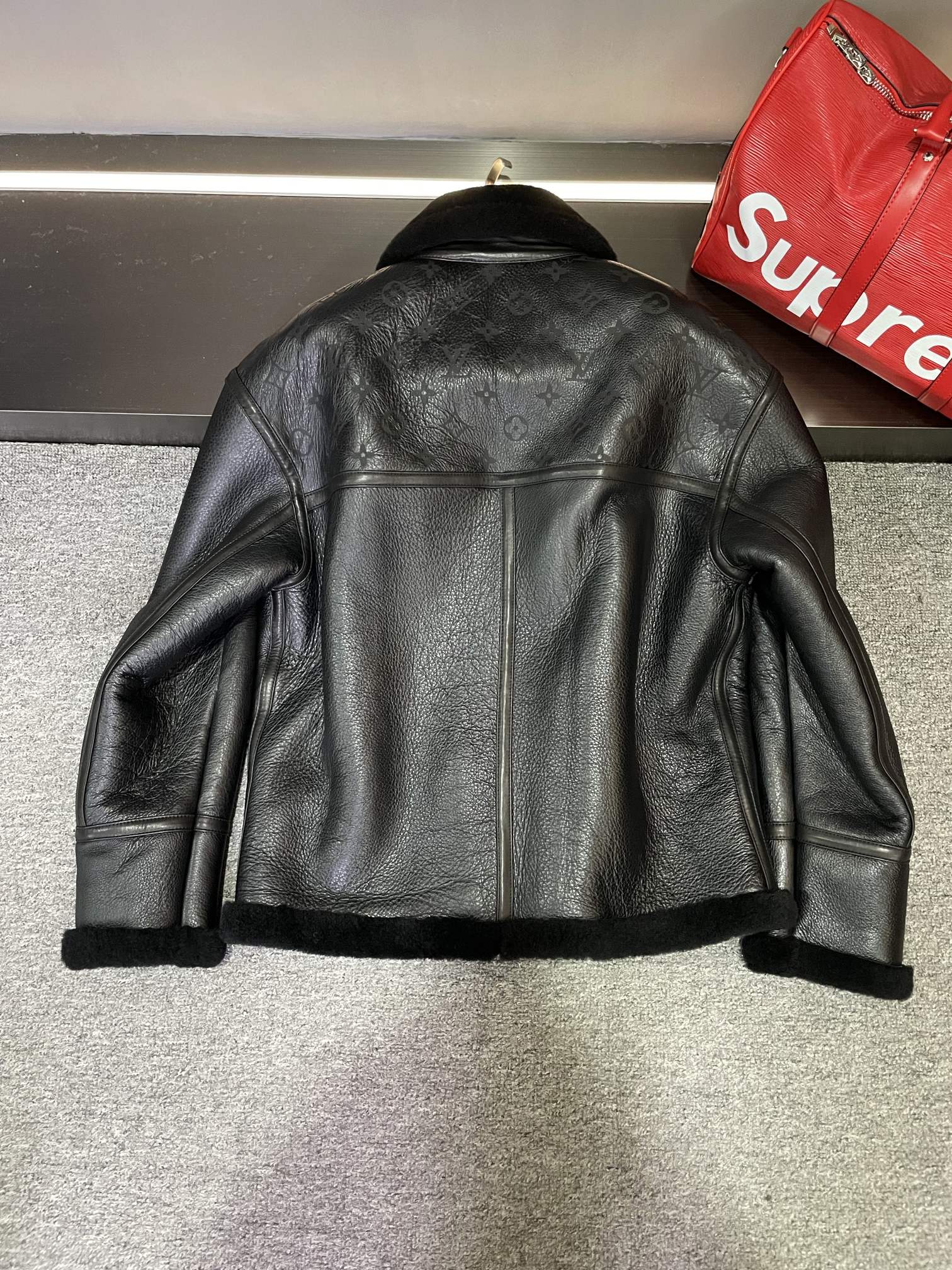 路易威登 Louis Vuitton 传世高定桑蚕丝丝巾围巾 #C902CE0E 2