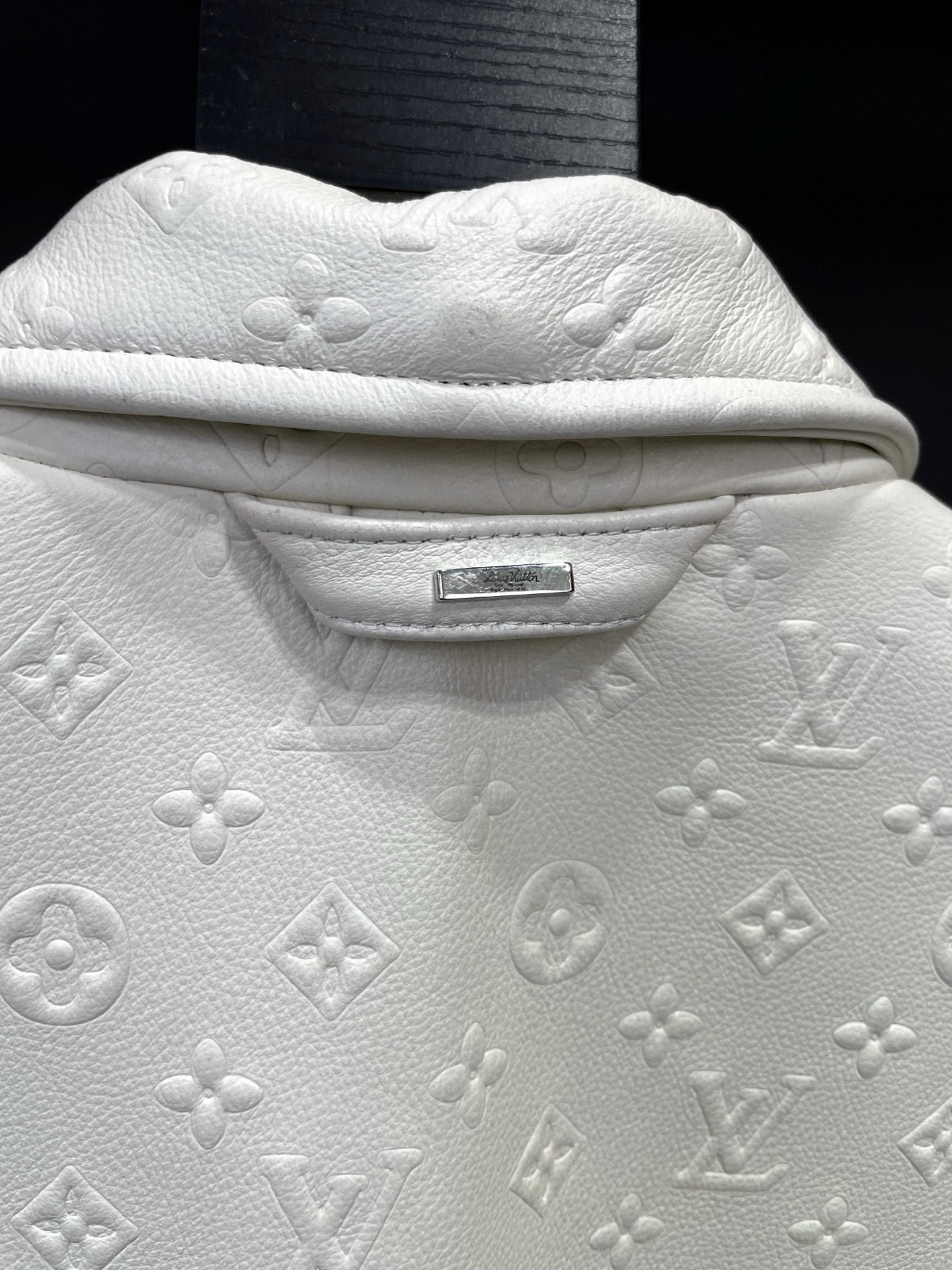 P2100 路易威登 LV 2025年新款男士羊皮拼接羊