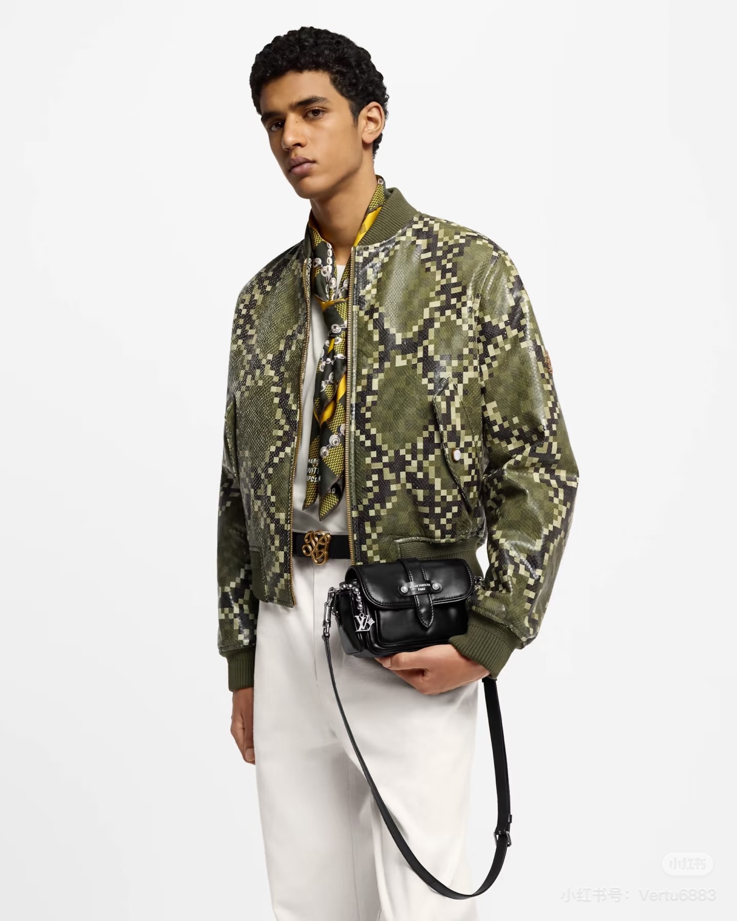 NO:772814,LV snake print leather jacket official website picture,,louis vuitton,jackets & coats,Top Customize119860909LV 蛇纹皮夹克 官网图,,louis vuitton,jackets & coats,Top Customize1,Men's clothing
