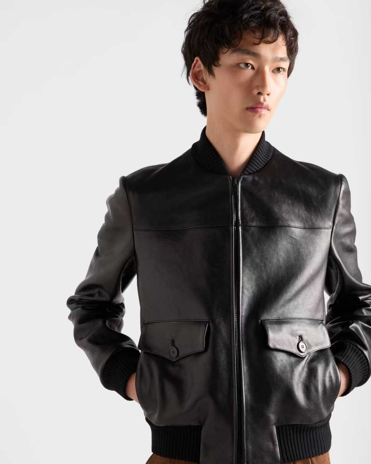 NO:772573,Prada official website,,prada,Top Customize119860909普拉达官网,,prada,Top Customize1,Men's clothing