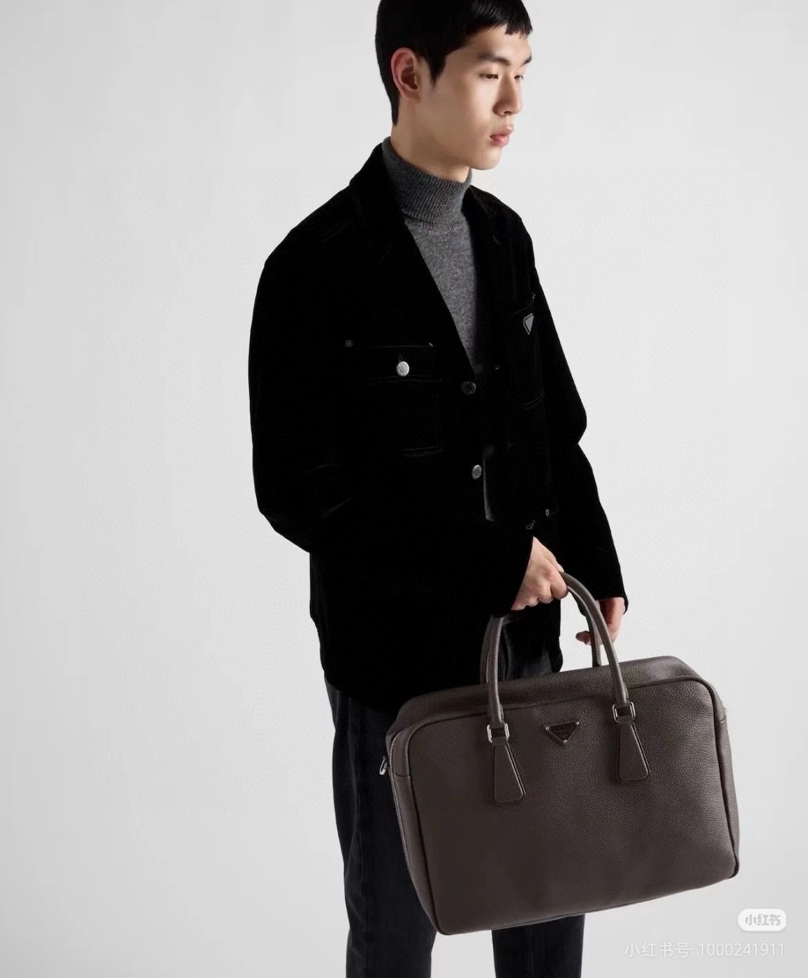 NO:772284,Prada official website picture,,prada,Top Customize119860909普拉达 官网图,,prada,Top Customize1,Men's clothing