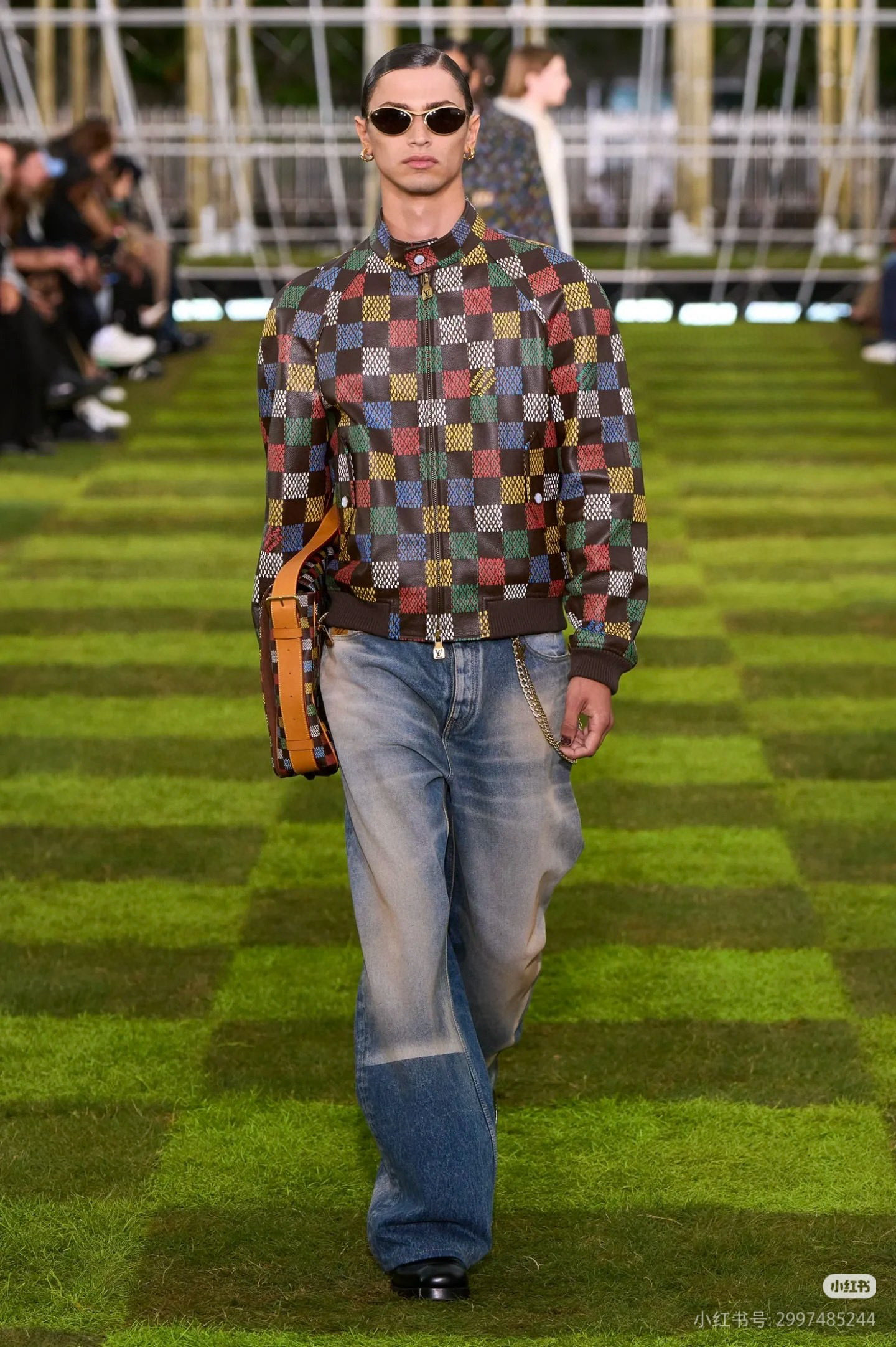 NO:772453,P LV official website,,louis vuitton,Top Customize119860909P LV 官网,,louis vuitton,Top Customize1,Men's clothing