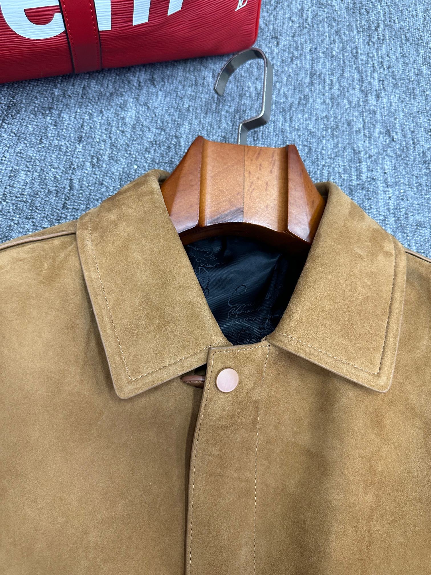 NO:940628,BrutiMore details,,Top Customize119860909布鲁提更多细节,,Top Customize1,Men's clothing
