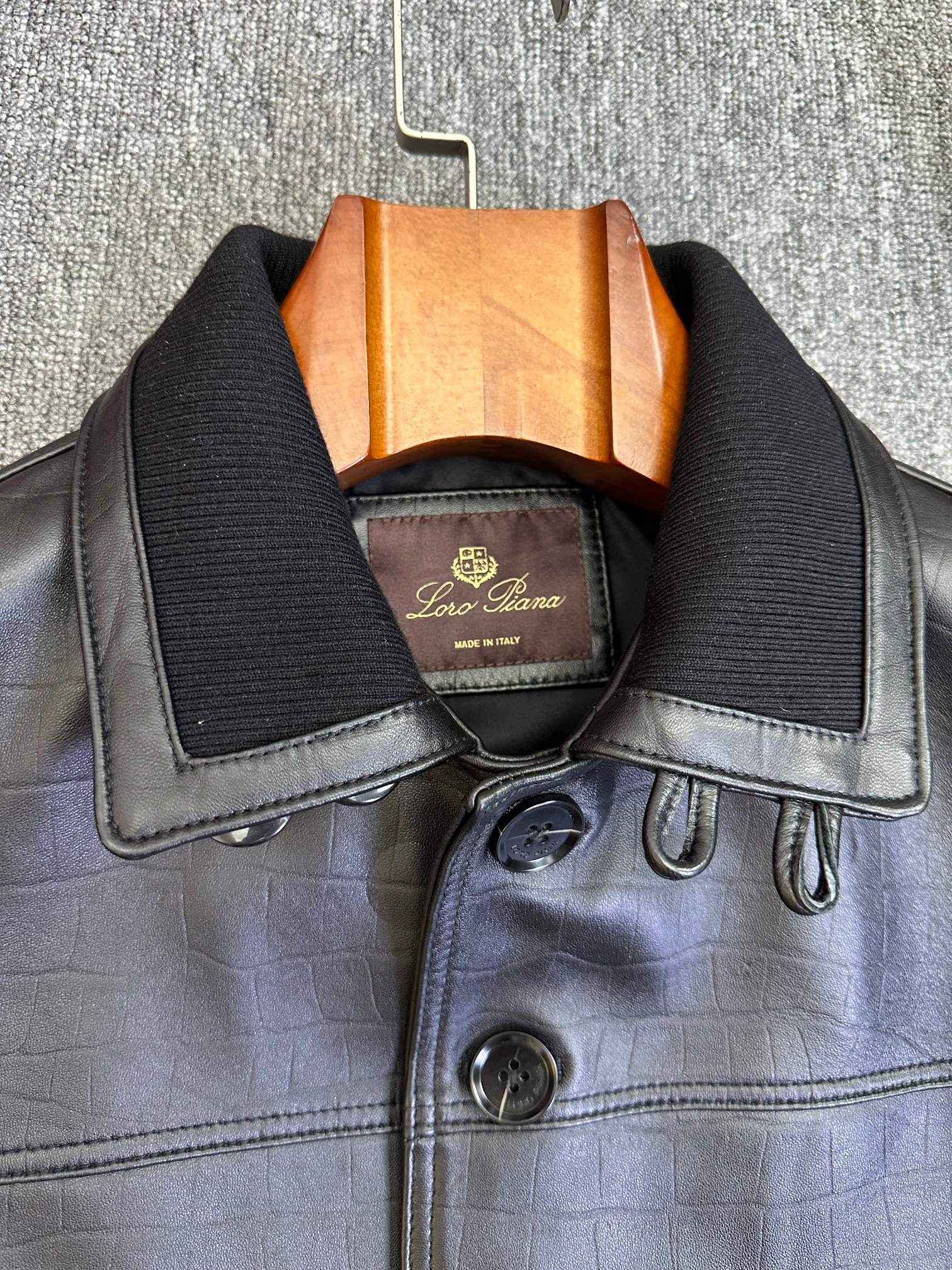 NO:940478,LP sheepskin jacket more details,,loro piana,jackets & coats,sheepskin,Top Customize119860909LP羊皮外套更多细节,,loro piana,jackets & coats,sheepskin,Top Customize1,Men's clothing