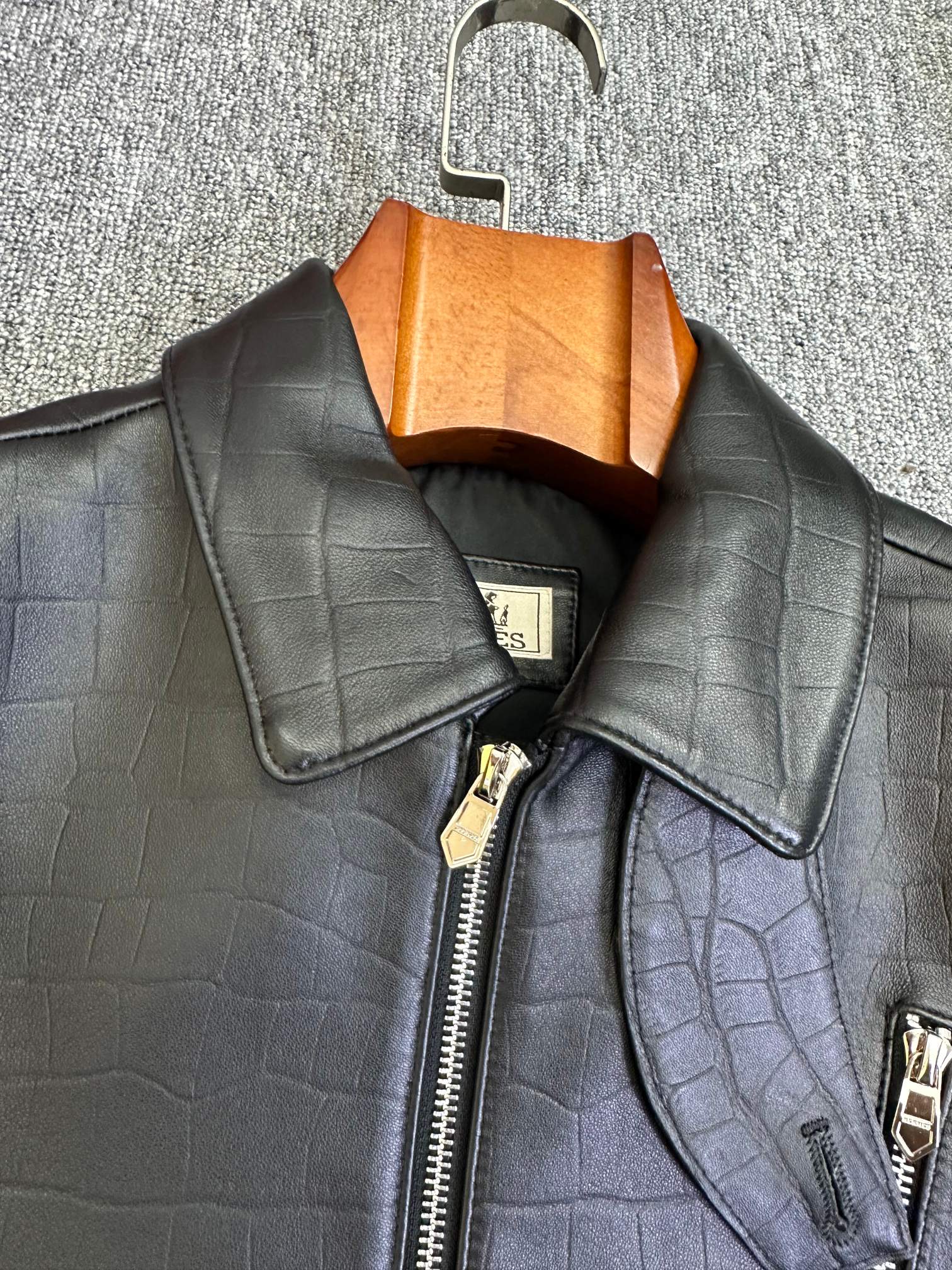NO:940594,Hermes sheepskin jacket more details,,hermes,jackets & coats,sheepskin,Top Customize119860909爱马仕羊皮外套更多细节,,hermes,jackets & coats,sheepskin,Top Customize1,Men's clothing