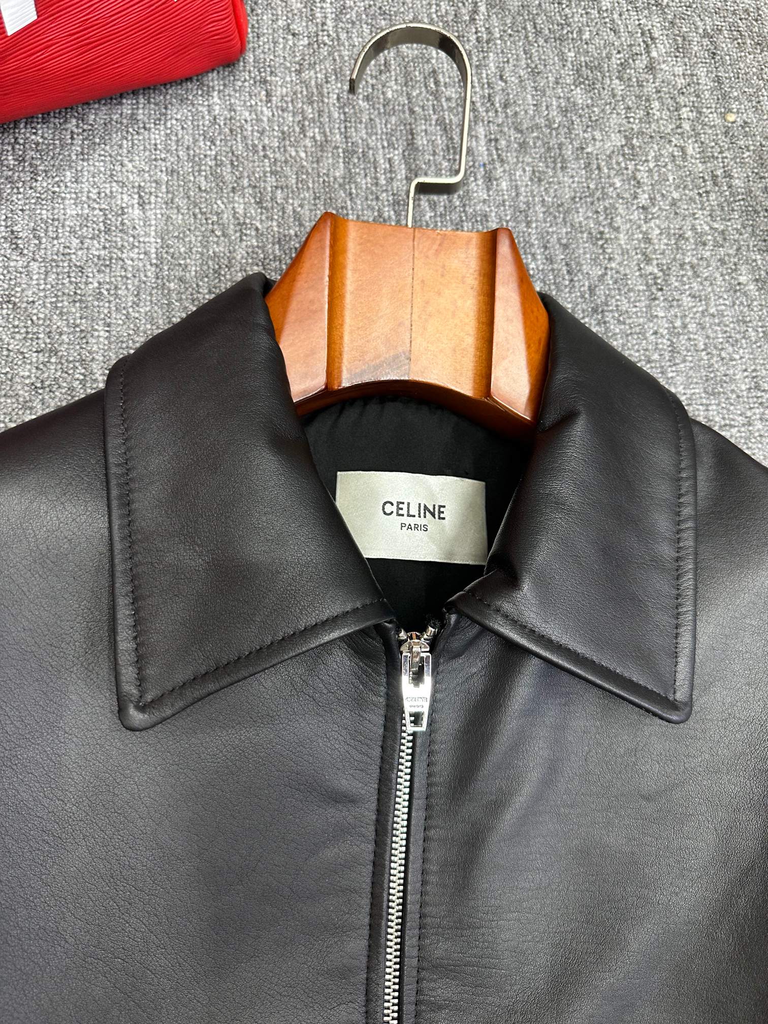 NO:940648,Celine sheepskin jacket more details,,celine,jackets & coats,sheepskin,Top Customize119860909赛琳羊皮夹克更多细节,,celine,jackets & coats,sheepskin,Top Customize1,Men's clothing