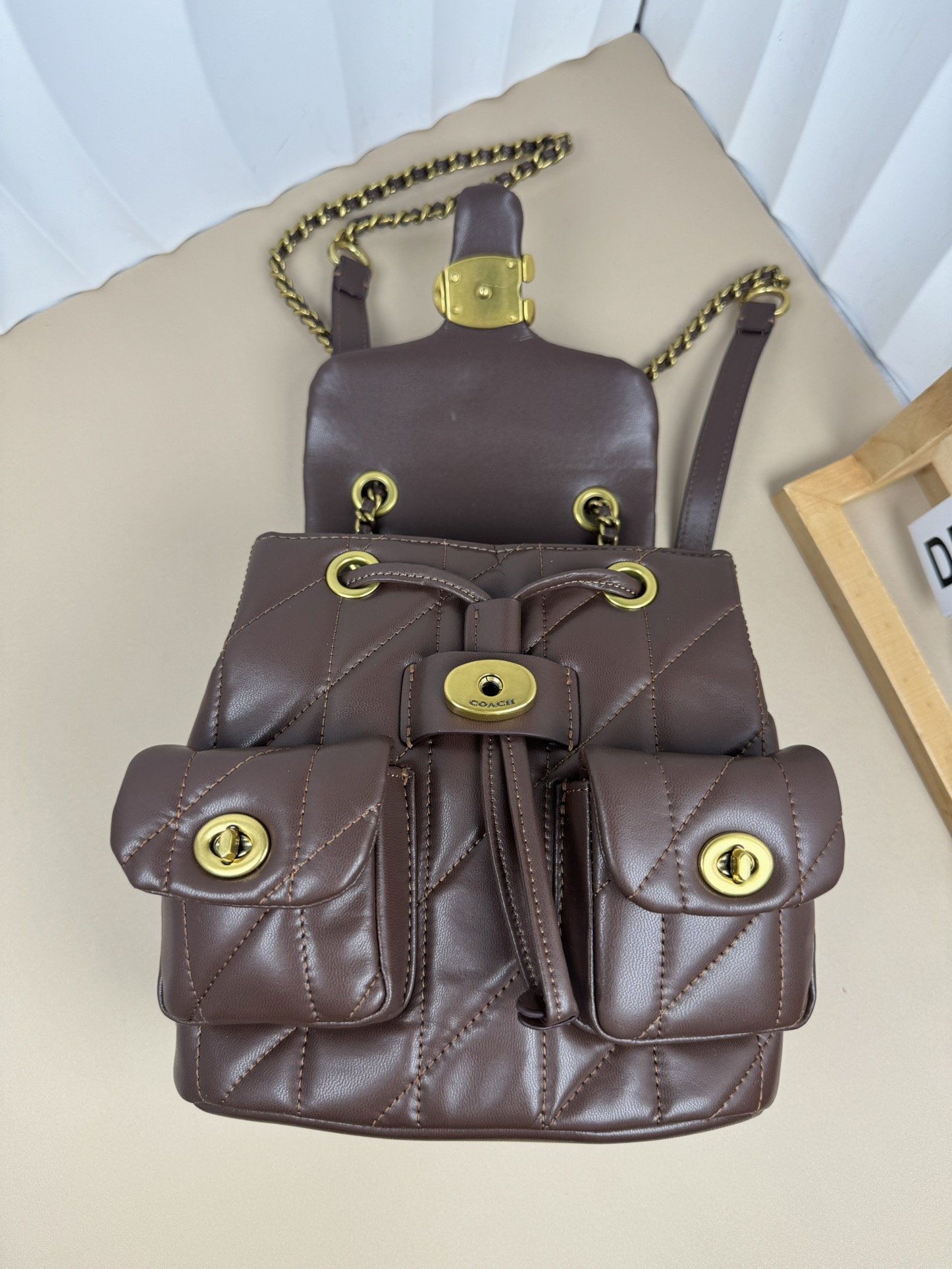 Coach/蔻驰新款 双肩包CU076 CU077經典Tabby系列的小背包 可愛到飞起 小羊皮材質,內置拉繩和搭扣,肩帶可調節 8