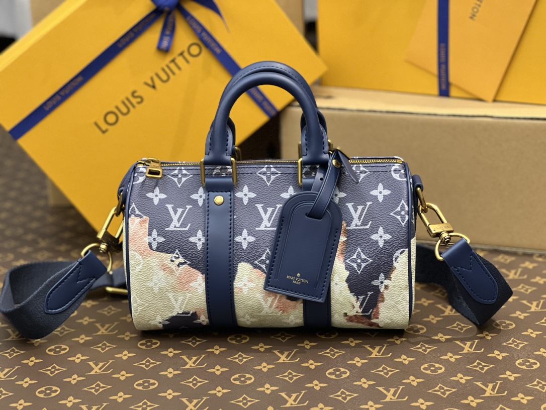 Goyard Luxury Designer Handbag Shoulder Crossbody Bag crafted in premium