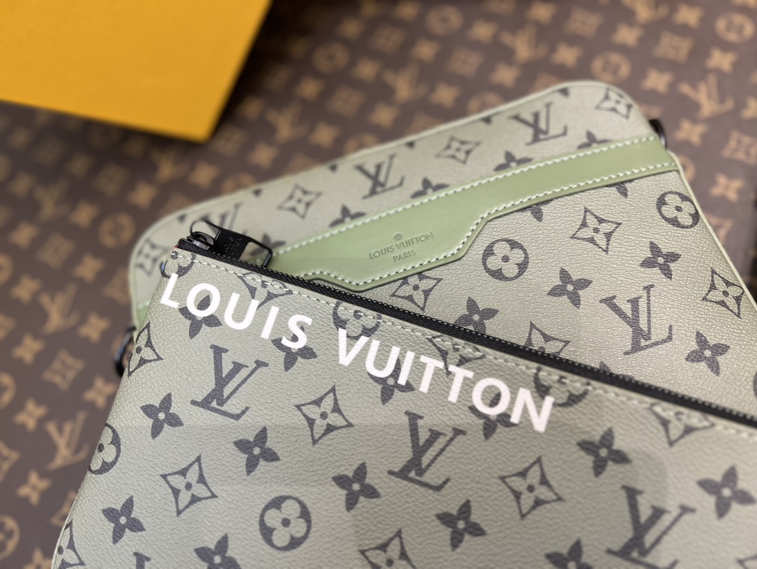 Jimmy Choo Luxury Designer Handbag Shoulder Crossbody Bag crafted in 7