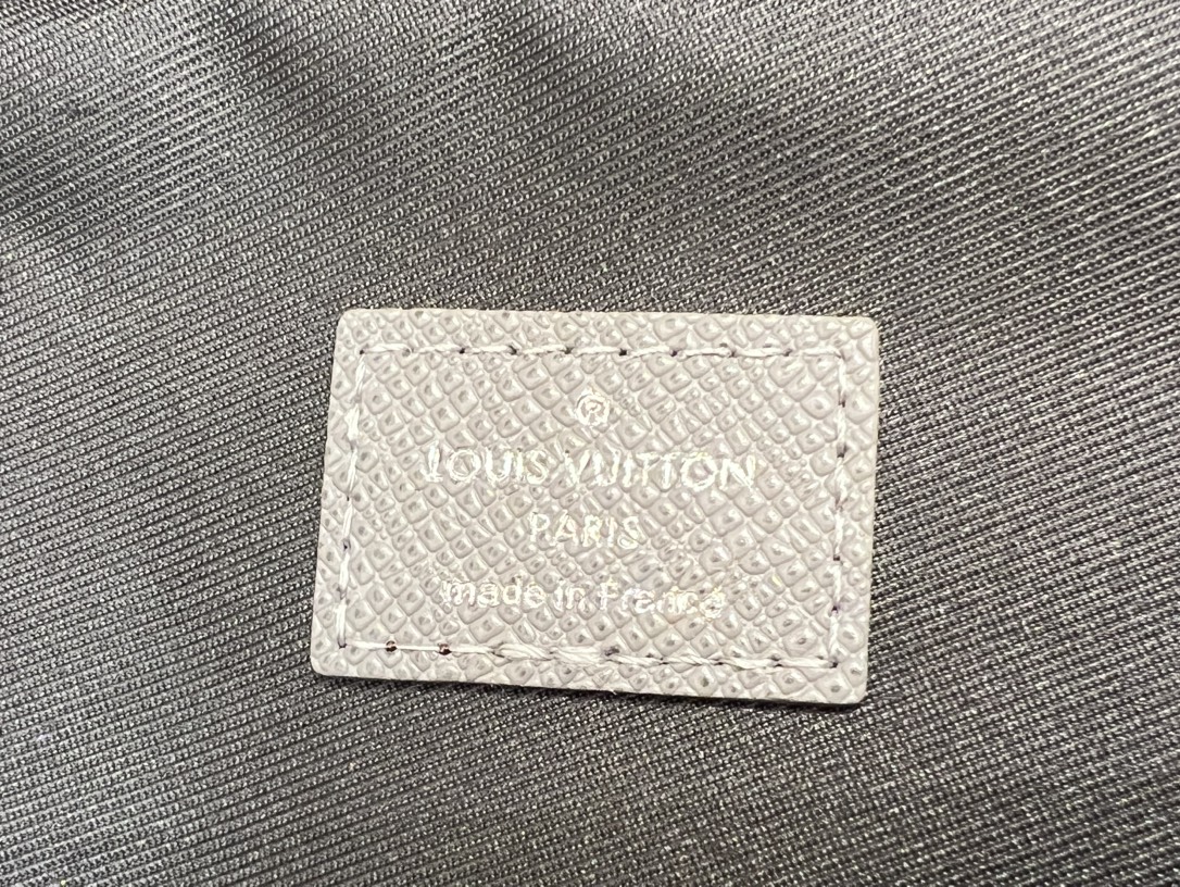 Louis Vuitton Haute Couture Classic Luxury Handbag Shoulder Crossbody 9