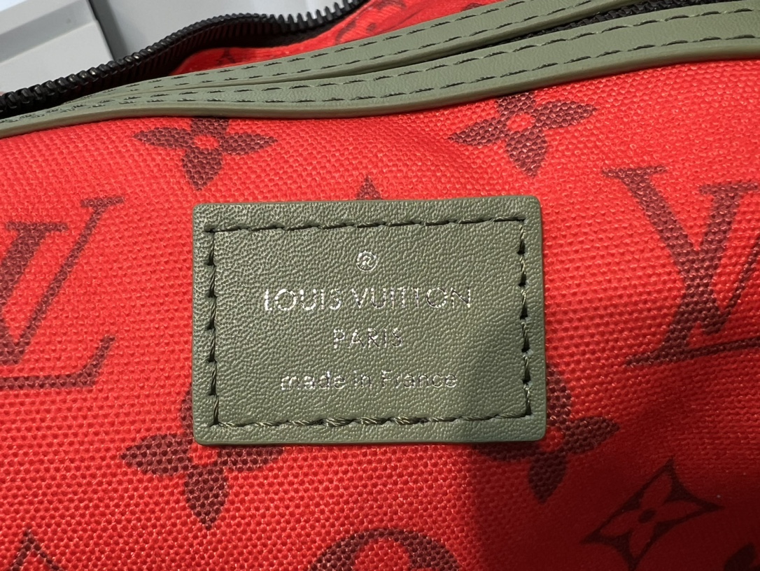 路易威登 Louis Vuitton 高定典藏名品高定成衣时装外套连衣裙衬衫T恤 #B456F57E 9