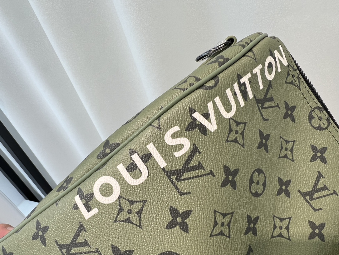 路易威登 Louis Vuitton 高定典藏名品高定成衣时装外套连衣裙衬衫T恤 #B456F57E 6