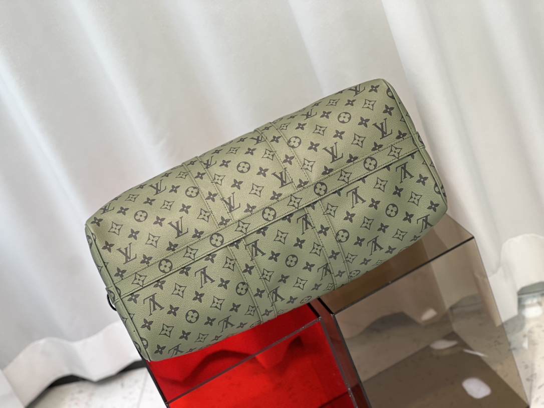 路易威登 Louis Vuitton 高定典藏名品高定成衣时装外套连衣裙衬衫T恤 #B456F57E 4