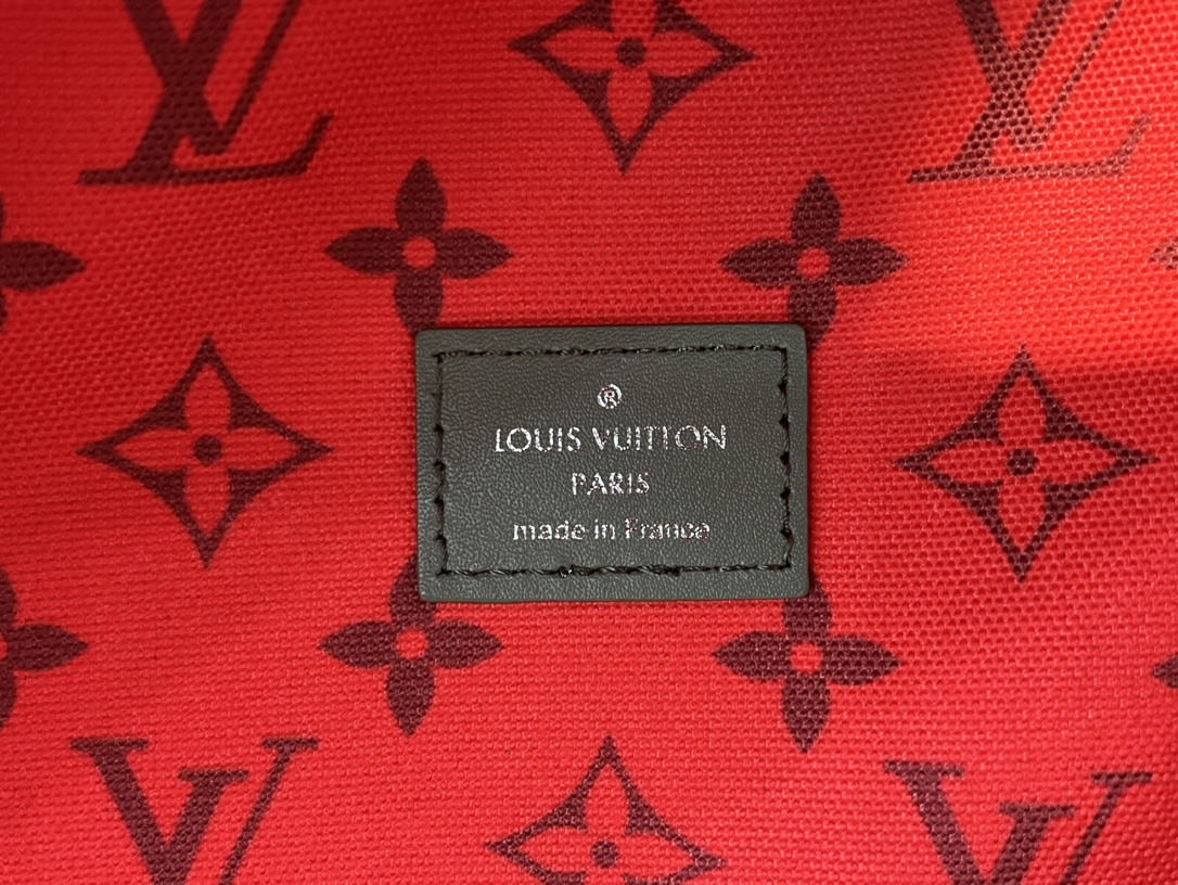 Louis Vuitton Haute Couture Haute Couture Ready-to-Wear Clothing Dress 9