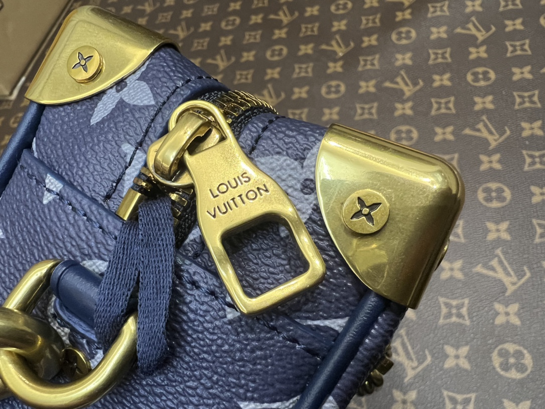 Louis Vuitton Haute Couture Classic Luxury Handbag Shoulder Crossbody 6