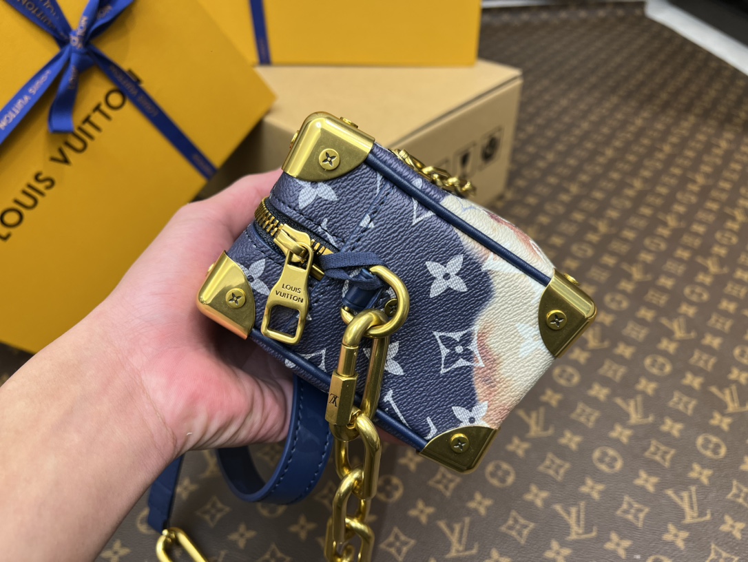 Louis Vuitton Haute Couture Classic Luxury Handbag Shoulder Crossbody 3