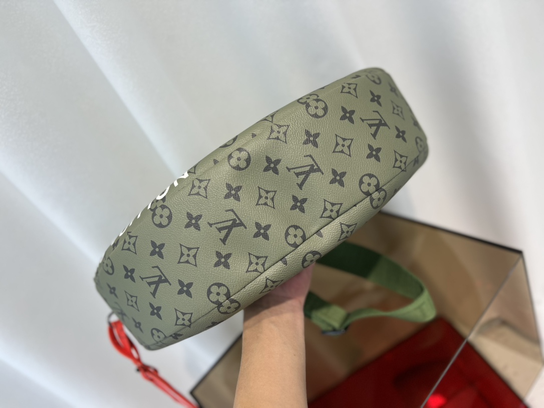 Dolce & Gabbana Haute Couture Classic Luxury Handbag Shoulder Crossbody 4