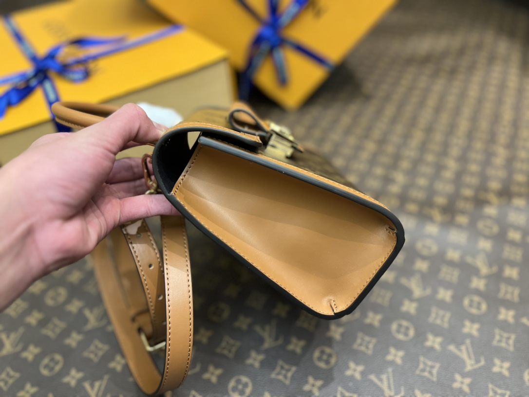 Louis Vuitton The LV M46751 Dauphine Capitale handbag, specially available for purchase on behalf of the purchasing agent, combines Monogram and