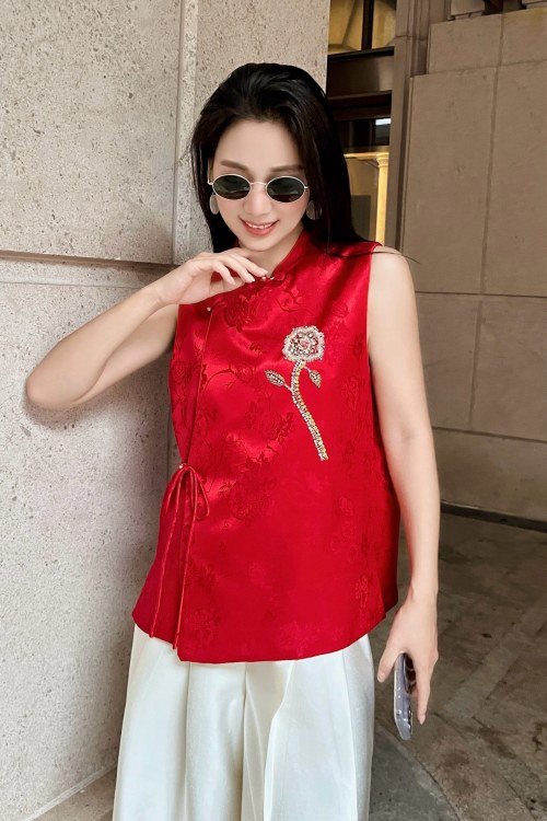 Elegant Oriental Red Silk Blend Vest with Floral Hand-Beaded Accent 1 Elegant Oriental Red Silk Blend Vest with Floral Hand-Beaded Accent