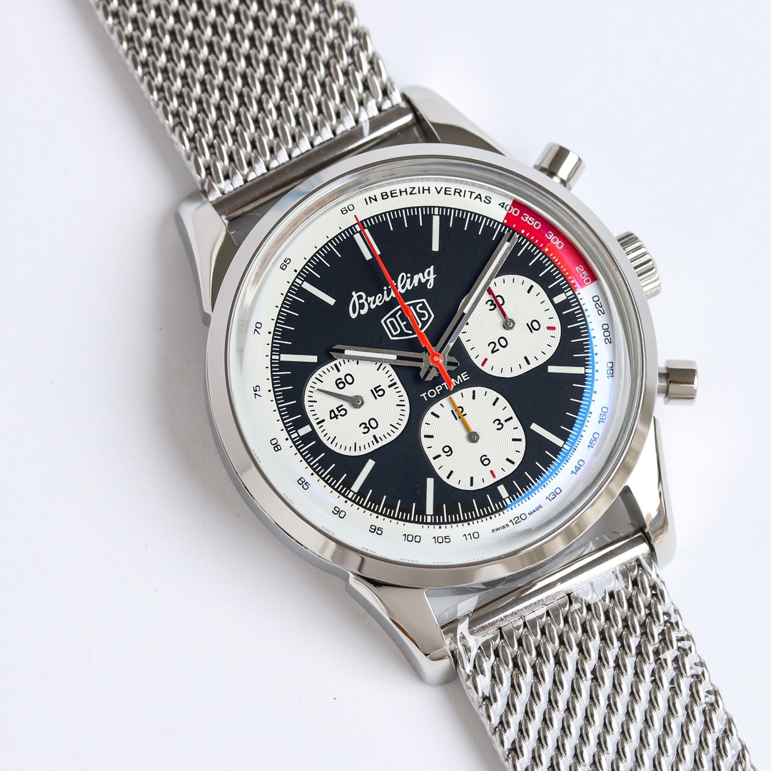 NO:142906,GF produces TO Breitling's new chronograph BN5 (Navitimer), Breitling reinvents the classic watch with bold colors. Its size is 42mm, and the iterative model is undoubtedly an authentic unique chronograph. It has a unique decoration on the back cover and uses a 316 stainless steel bezel to easily hold it and effectively protect the double-sided anti-glare sapphire watch. The dial is available in black, blue and white, and is decorated with large-sized luminous hands and hour markers. Perfect workmanship!  Welcome to taste the best luxury recommendations for gifts, please recognize the exclusive quality of GF, breitling19860909GF出品TO 百年灵 全新计时腕表BN5（Navitimer）,百年灵以大胆色彩焕新演绎经典腕表.尺寸42mm,迭代款无疑是地道的独特计时腕表,带有后盖表面独特饰片,采用316精钢表圈,实现轻松握持,有效保护双面防眩蓝宝石表镜.表盘有黑色、蓝色及白色可选,均饰有大尺寸夜光指针和时标.做工完美！欢迎品鉴送礼最佳奢华推荐请认准GF独家品质,,breitling,Watch