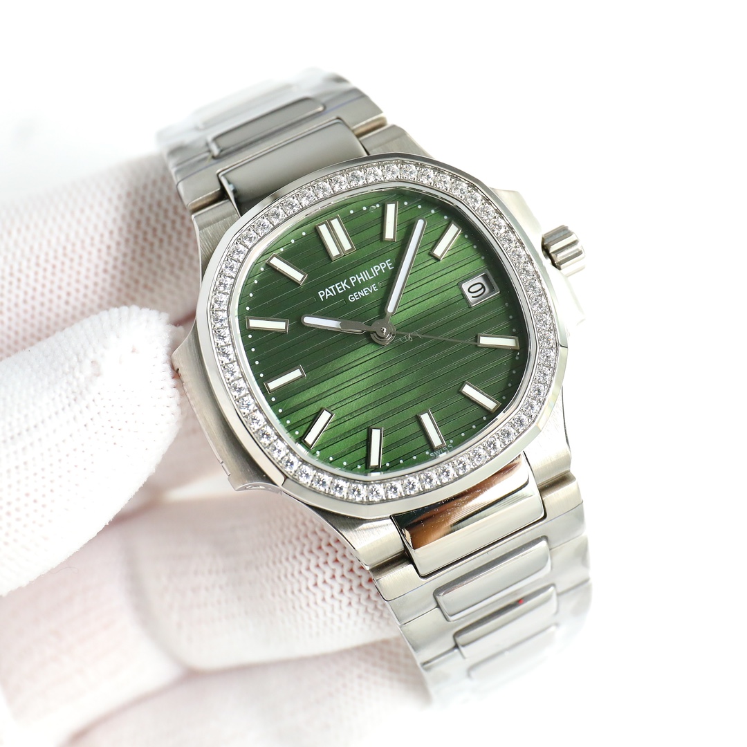 NO:143689,Produced by Mingjiangrui Watch, white shell 1500, gold shell 1600, diamond 50 Patek Philippe PP Nautilus series New women's watches highly recommend P women's Nautilus. Welcome to compare details R69 1 with a customized version of 9015 machine-modified Cal.324sc automatic movement, kinetic energy storage for 45 hours, vibration frequency 28800 per hour. 2316L custom-grade ergonomic strap!  3 watch size 35.2MM 4 set with 56 Swarovski crystal diamonds inlaid with the same number as the genuine diamonds. 5 watch mirror double-sided anti-glare sapphire crystal glass. 6 literal color is the same as the genuine one. 