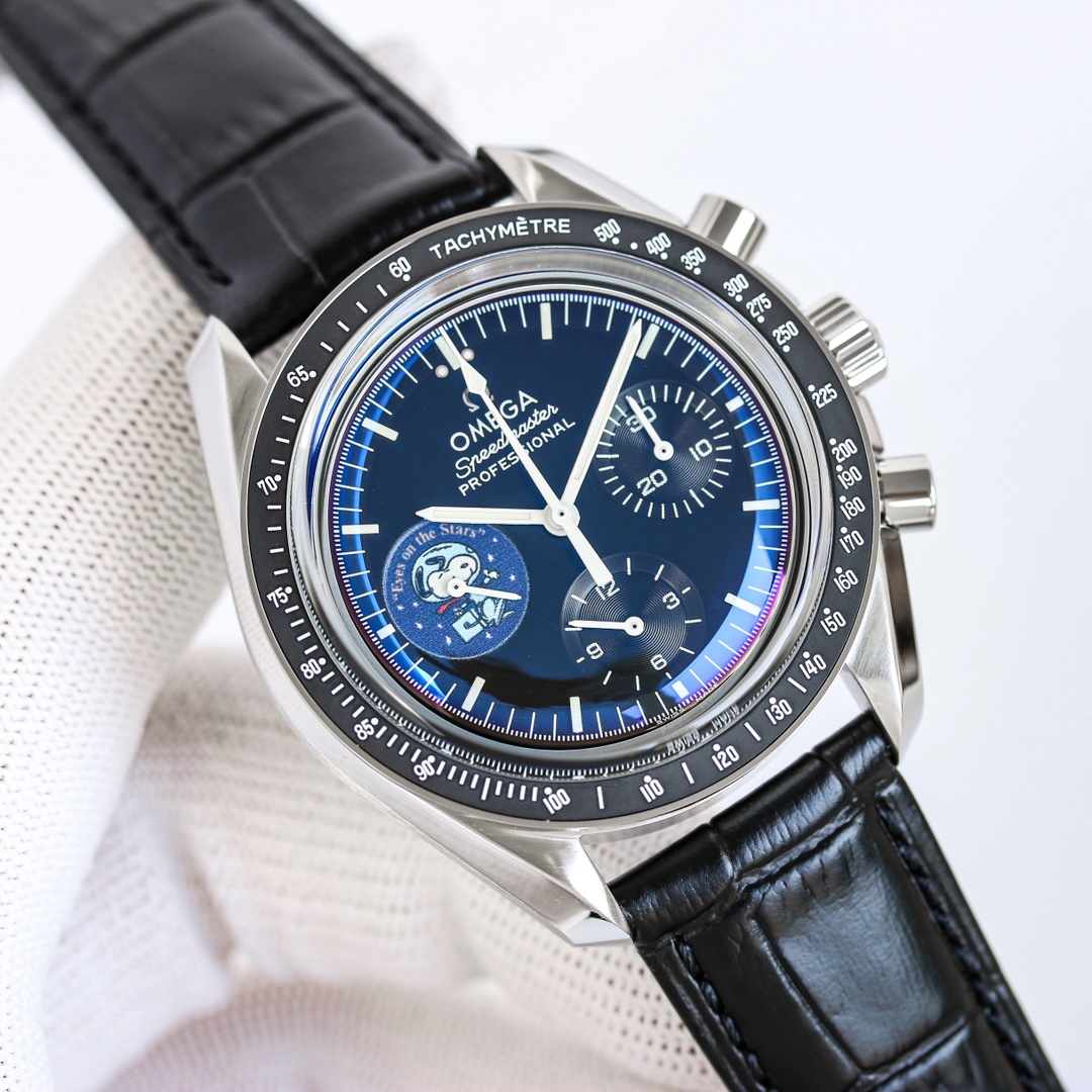 NO:143703,Produced by Mingjiang Rui Watch, belt, steel belt, brand new OMEGA, OMEGA, Speedmaster series, OB2, Moon Landing Speedmaster Return [Professional Moon Watch] The core of the Speedmaster story is that it was taken to the moon by Armstrong (the watch was left in the space capsule) The case material is imported 316 stainless steel made of sand, delicate angle, three-dimensional and obvious with ceramic bezel, dial luminous, using imported Swiss luminous materials made after repeated printing, and matched with a pot cover sapphire crystal mirror. The case size is 42 mm, which can be matched with a steel strap or 