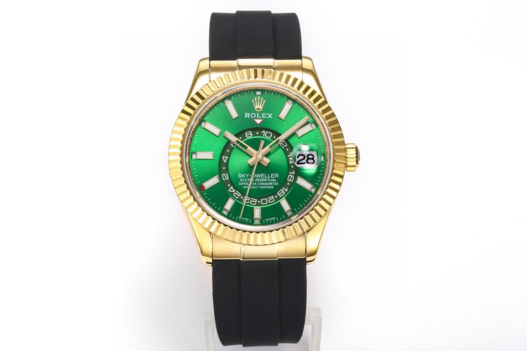 NO:142819,Produced by SJ, White Shell, Gold Shell, Price Reduction, Upgraded Version, Rolex Rolex Sky-Dweller! Wonderful details JR2 [Case] ​​is 42mm in size, calm and reliable, graceful and generous! The bezel adopts Rolex Ring Command triangular pit pattern, and the rotating outer ring can be adjusted to month function! Anti-scratch sapphire crystal, anti-reflective convex and transparent enlarged calendar window [Watch strap] Oyster steel! Three-row chain links Oyster discount with 5mm easy-to-adjust chain link extension system [Dial] radiating sun texture, 12 small window red dots month display [Movement] equipped with fully automatic mechanical 9001 movement! 【Function】Date display/month display/annual calendar display/dual time zone! Three Jie exquisitely recommended men's mechanical watch SJ carefully creates super real-life pictures for you, rolex19860909SJ出品 白壳 金壳 降价 升级版 劳力士 Rolex Sky-Dweller 天行者！精彩细节JR2【表壳】尺寸42毫米,沉稳可靠、雍容大度！ 表圈采用劳力士Ring Command三角坑纹,旋转外圈可调转月份功能！ 抗刮损蓝宝石水晶,防反光凸透式放大日历窗【表带】蚝式钢！三排链节 蚝式摺扣配5毫米易调链节伸展系统【表盘】放射太阳纹理,刻度12小窗口红点月份显示【机芯】搭载全自动机械9001机芯！【功能】日期显示/月份显示/年历显示/双时区！ 三杰精致推荐男士机械腕表 SJ为你精心打造超真实实物图拍摄,,rolex,Watch