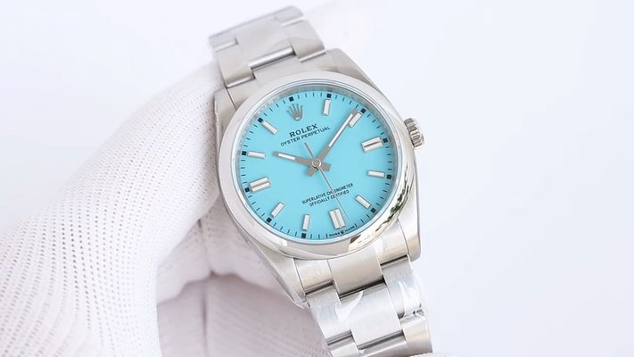 Replica Rolex Oyster Perpetual Date Watch Blue Men 2824 Movement