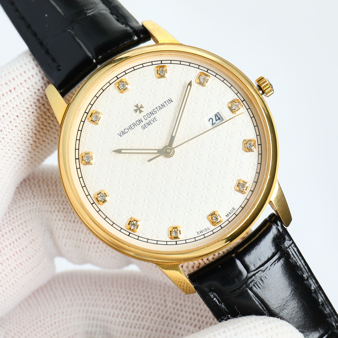 NO:641459,Produced by TW, White Gold Rose TW Factory’s latest recommended version of the highest replica V4 in the market is the Vacheron Constantin VC R63 Heritage Series 85180 watch!  Pot cover glass 1 [Case] Size 40MMX9MM, the perfectly round case, with slightly isolated lug design, makes it fit the wearer's wrist better. Each finished case needs to undergo MK's strict quality control to restore the unique texture of the original. 2 [Movement] Steel wheels and other components are carefully decorated by MK watchmakers, and the automatic oscillating weight is plated with 18k gold, maximizing the original exquisite craftsmanship.  3 [Mirror] The two sapphire glass mirrors on the front and back are treated with anti-vertigo coating. 4 [Strap] Double-layer Italian calfskin, with Maltese cross pin buckle. For the best luxury gift recommendation, please look for TW’s exclusive quality, vacheron, cowhide19860909TW 出品 白 金玫 TW Factory 最新款推荐市场最高复刻 V4升级版本 江诗丹顿VC R63 传承系列85180腕表！锅盖玻璃  1【表壳】尺寸40MMX9MM,完美圆形的表壳,搭配微孤式表耳设计,使之更加贴合佩戴者的手腕.每一个成品壳套,都需经过MK严格的质量把控,方能还原正品独特的质感 2【机芯】钢轮等部件均由MK制表师精工装饰,自动摆陀更是镀有18k金,最大限度呈现原装精湛的工艺水平. 3【表镜】前后两片蓝宝石玻璃镜面,均有防眩晕镀膜处理. 4【表带】双层意大利小牛皮,搭配马耳他十字针扣 送礼最佳奢华推荐请认准TW独家品质,,vacheron,cowhide,Watch