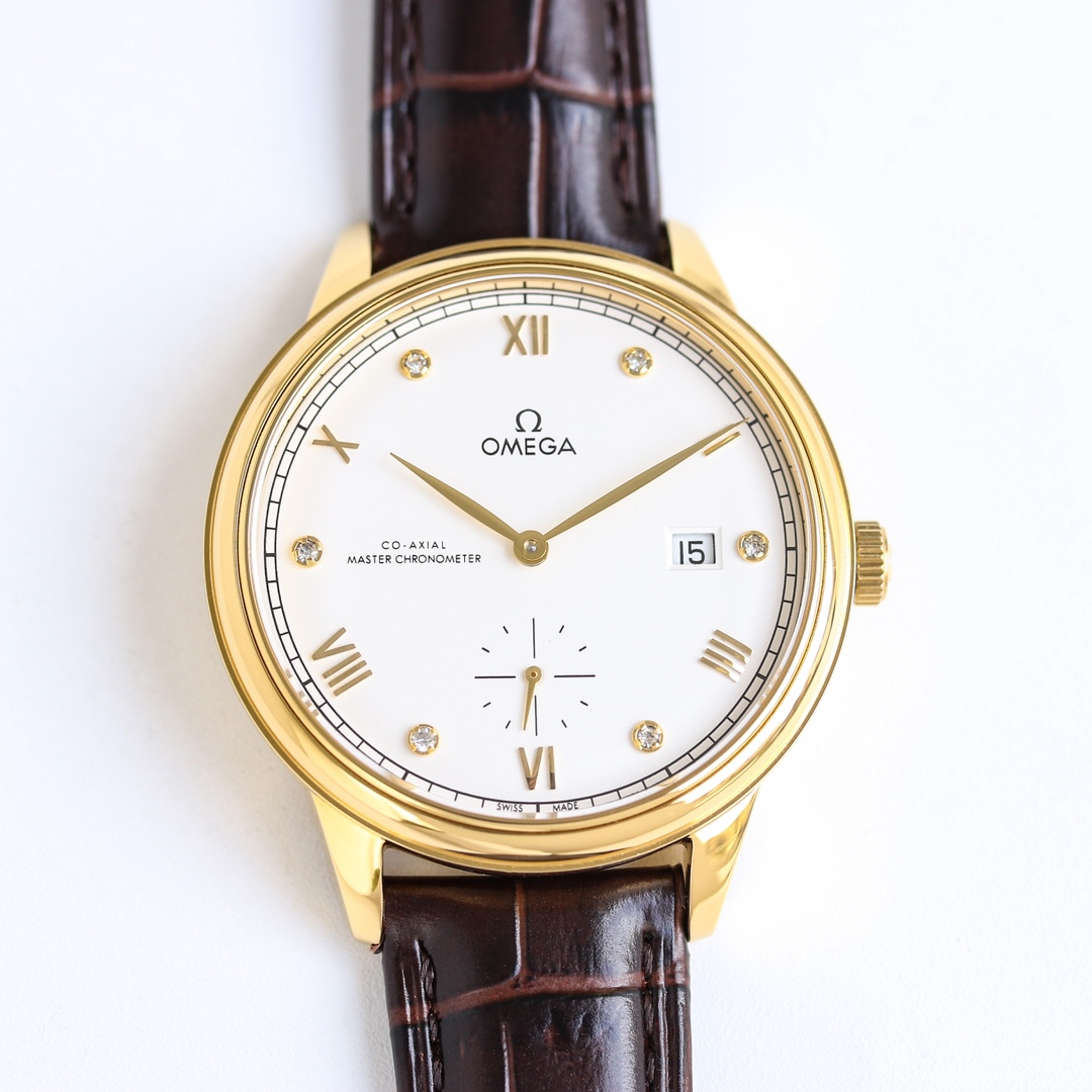 NO:394553,TW Factory The third generation of Butterfly Fly is debuting 1TW latest launch Omega OMEGA Butterfly Fly Series MO1 Elegant Small Second Hand Model New upgraded version 41 Diameter Synchronous Official Website The internally is equipped with the Omega 8802 Master Cycle movement. Through the sapphire glass back, the movement is clearly visible, accurate when moving, and power savings 55 hours. Two and a half needles. 2 The case material is 316L stainless steel, arched sapphire glass, the interior is anti-reflective, the arched dial is printed with irregularly arranged vertical texture. 3 Italian cowhide with original buckle. Waterproof depth is 50 meters. The best luxury recommendation for gifts, please be sure of TW's exclusive quality, omega, cowhide19860909TW 出品  TW Factory 第三代蝶飞典雅重磅登场 1TW最新推出 欧米茄 OMEGA 蝶飞系列 MO1 典雅小秒针款 全新升级版41表径同步官网 内部搭载欧米茄8802至臻天文台机芯 透过蓝宝石玻璃表背,机芯的运转清晰可见,走时精准,动力储蓄55小时 两针半 2表壳材质316L精钢,拱形蓝宝石玻璃,内部采用防反光处理,拱形表盘,印有不规则排列的垂直纹理. 3 意大利牛皮搭配原装扣 防水深度50米 送礼最佳奢华推荐请认准TW独家品质,,omega,cowhide,Watch