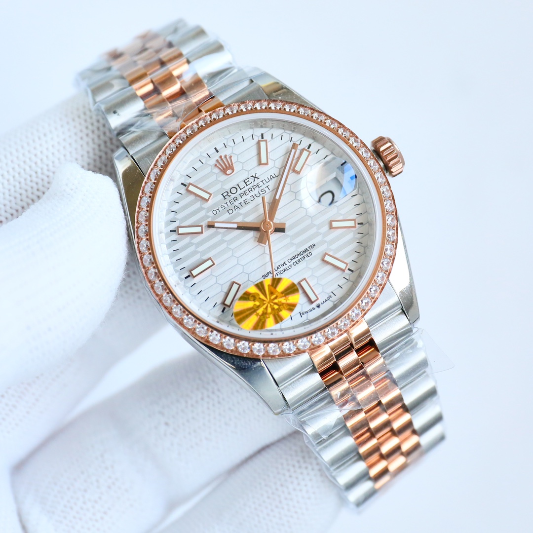 NO:150248,Gold Latest Style 3A Factory Rolex ROLEX Log Series Latest launch of custom log version, one watch, one code, diameter 36m ①: Equipped with 2824 movement, callback calendar function, movement and its stability and accuracy ②: The whole watch is 904L stainless steel / matched with a factory steel strip and IP vacuum electroplated platinum gold ring / fading for free replacement, the only version size of the dog tooth ring!  ③: The dial is infinitely close to the original, especially the terbium is green!  Mint green color pair!  ④: The only calendar font pair in the market. The next number 1-31 comparison of the authenticity of the fonts is true and false ⑤: The only way to achieve the pointer luminescence/word nail luminescence and achieve the same color. Because they are all processed by third-party factories   self-purchased Swiss c1 c3 luminescence powder ⑥: Word nail/crown mark nail, full platinum electroplating treatment ⑦: Latest version, quality assurance, please identify the latest 3A log style, customize one watch, one code, watch code 5L27K422 watch, confirm the latest buckle code as 