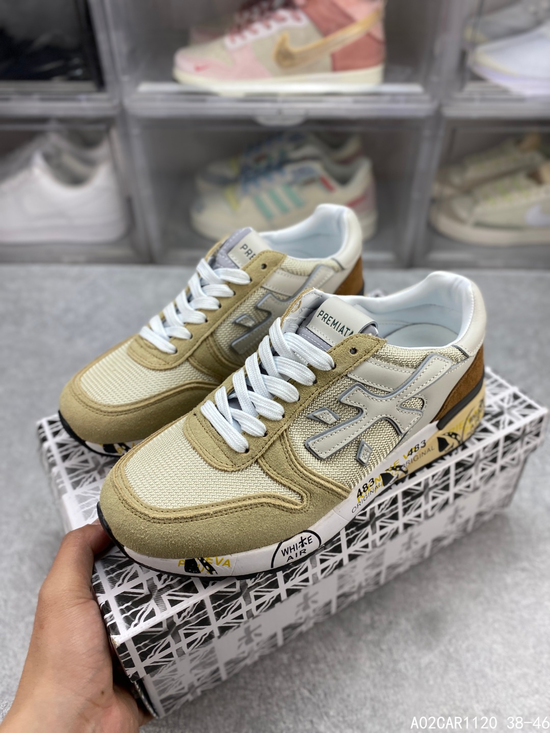 🈴️二 💰150
意大利鞋履品牌·普瑞米亚达
Premiata 低帮百搭休闲鞋
依据国际高标准制造 原单小白鞋
木字男鞋潮复古反绒皮运动休闲鞋木字鞋
鞋子简单大方 手感出众 舒适好穿又百搭
鞋子整体的外观颜值高 鞋面采用的是两种不同的材质面料拼接
鞋底侧边印了很多复古潮流印刷
是比较有个性特色的一款
鞋面材质是采用的牛反绒+牛津布+头层牛皮制作而成
鞋底材质是天然橡胶 大花纹设计防滑减震又耐磨 它的鞋垫都是头层猪皮
普瑞米亚达复古运动鞋真的又好看又好穿 很好搭配衣服
#A02CAR1120 38-46