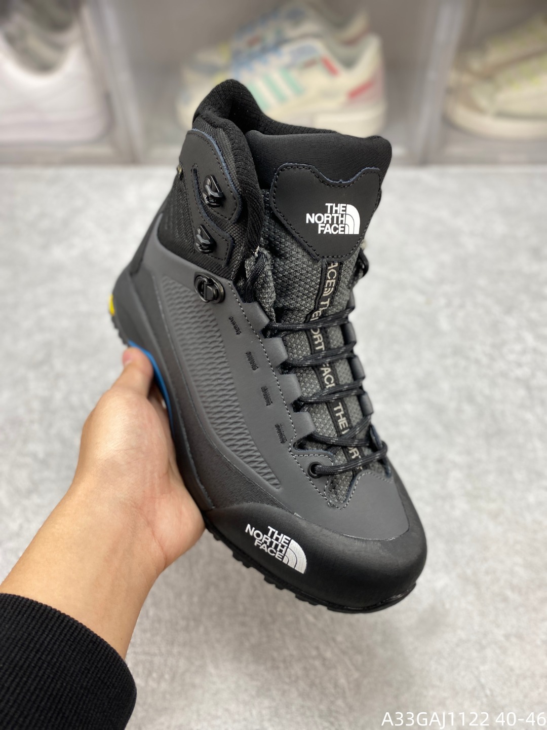 💰280
公司级✅北面/THE NORTH FACE 男士登山鞋防水防滑保暖徒步鞋中帮系带 专为户外探险设计的高帮徒步鞋,采用经典黑灰配 色,点缀蓝色细节,尽显硬朗与时尚。鞋面采用耐磨 材质,搭配透气网眼设计,确保长时间行走依然舒适 干爽。稳固的鞋底与防滑纹路,提供卓越抓地力,轻 松应对复杂地形。无论是山野徒步还是长途跋涉,这 款鞋子都能为你提供可靠支撑,助你畅享每一次户外 旅程。
货号:NF0A83NBMN8-601 #A33GAJ1122