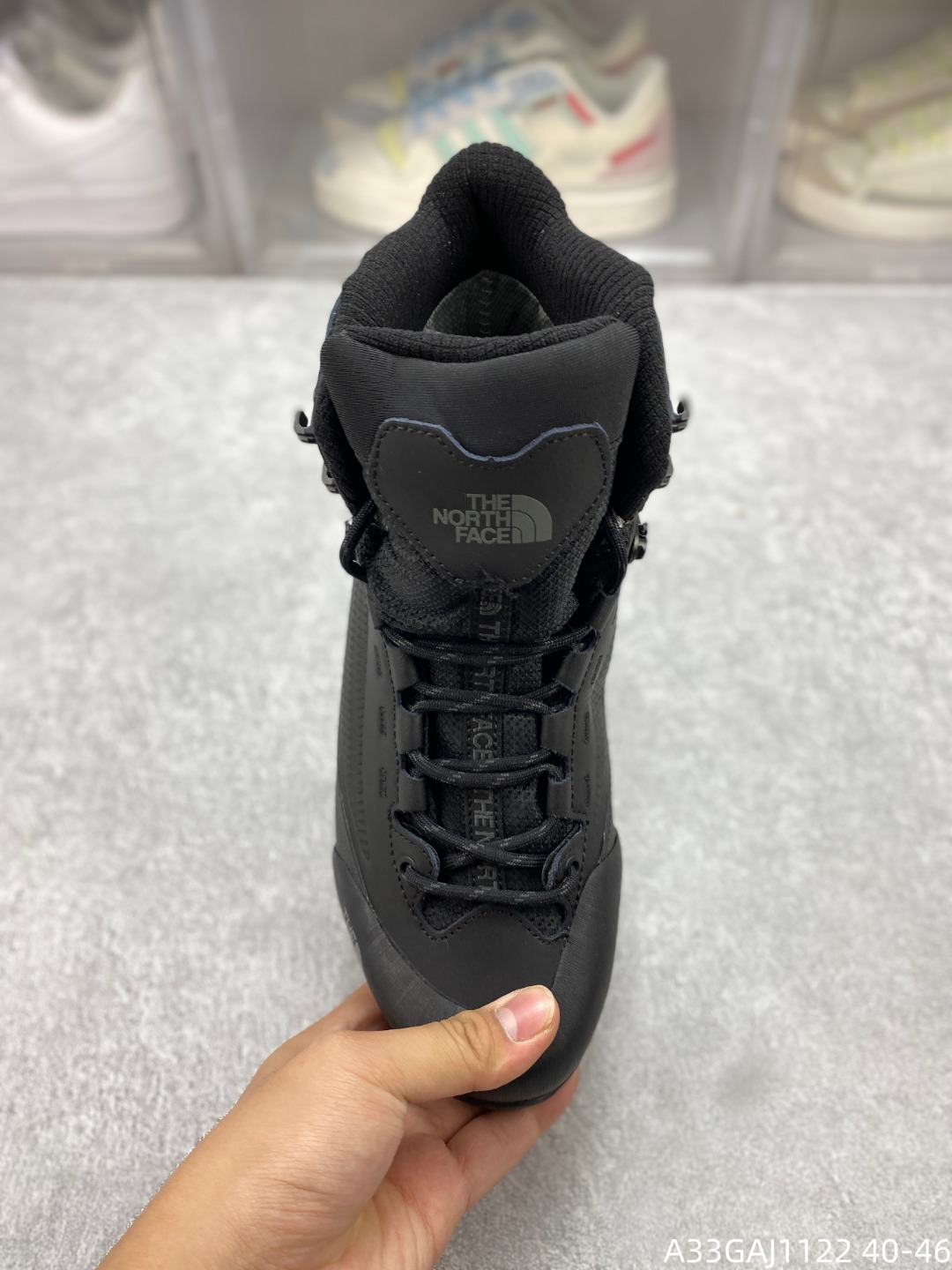 💰280
公司级✅北面/THE NORTH FACE 男士登山鞋防水防滑保暖徒步鞋中帮系带 专为户外探险设计的高帮徒步鞋,采用经典黑灰配 色,点缀蓝色细节,尽显硬朗与时尚。鞋面采用耐磨 材质,搭配透气网眼设计,确保长时间行走依然舒适 干爽。稳固的鞋底与防滑纹路,提供卓越抓地力,轻 松应对复杂地形。无论是山野徒步还是长途跋涉,这 款鞋子都能为你提供可靠支撑,助你畅享每一次户外 旅程。
货号:NF0A83NBMN8-601 #A33GAJ1122