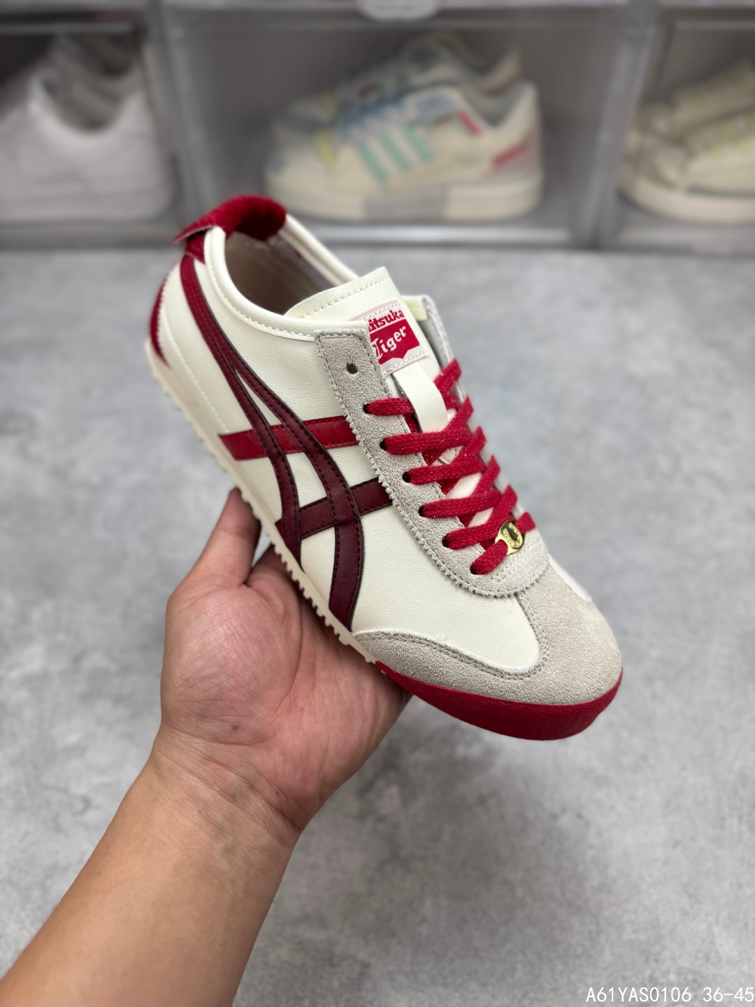 公司级✅Onitsuka Tiger鬼塚虎 MEXICO 舒适时尚百搭经典 支撑 低帮 生活休闲鞋男女同款 MEXICO66以1961年的练习鞋为原型,并与1966年研发出的鞋面Onitsuka Tiger Stripes设计结合鞋头补强,后跟的"X"字补强及后跟边设计都是其特色薄底,细身是代表Onitsuka Tiger的标准鞋款 #A61YAS0106 货号:1183C600-100