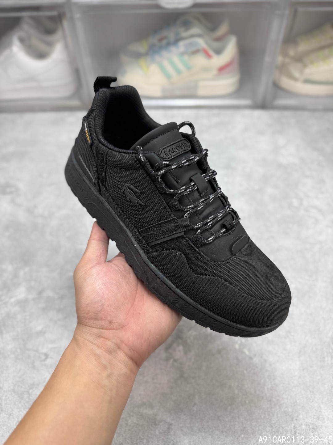 💰140
Lacoste 时尚户外休闲潮流系列运动鞋 厚底增高板鞋 广东大厂品质💯全新工艺升级 品质毋庸置疑 全新原厂包装鞋盒 透气皮革织物拼接鞋面,搭配防臭防腐真皮乳胶鞋垫,给您完美的穿着体验,质量考究耐穿,型男必备,专治不帅,高品质脚感一流!
#A91CAR0113 39-45