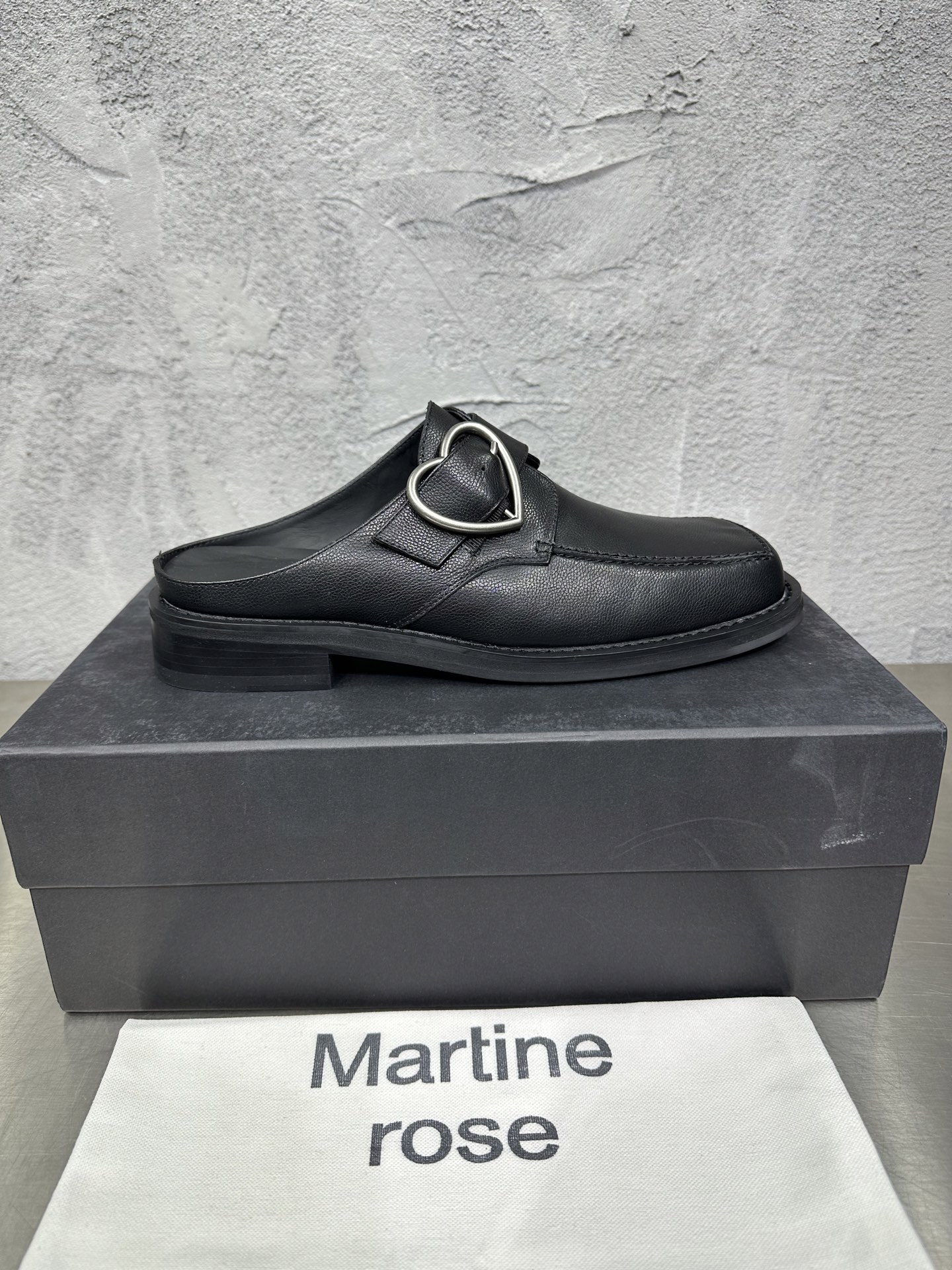 NO:345721,Niche 2025 latest square-toe loveford shoes, unique chain design style buckle, popular large square-toe open-side bead calfskin derby upper cowhide leather inner cowhide box size 39-46, loafers, cowhide19860909小众2025最新款方头乐福德比鞋,独特的链条设计风格饰扣,流行的大方头开边珠小牛皮德比鞋面牛皮 里牛皮 包装盒39-46码,,loafers,cowhide,Men's shoes