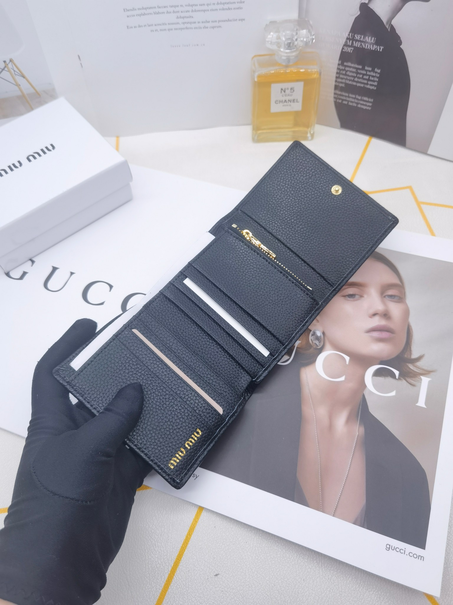 Synchronized Counters and High-End Wallets with Customized Logos for Premium Enjoyment - 图片 9