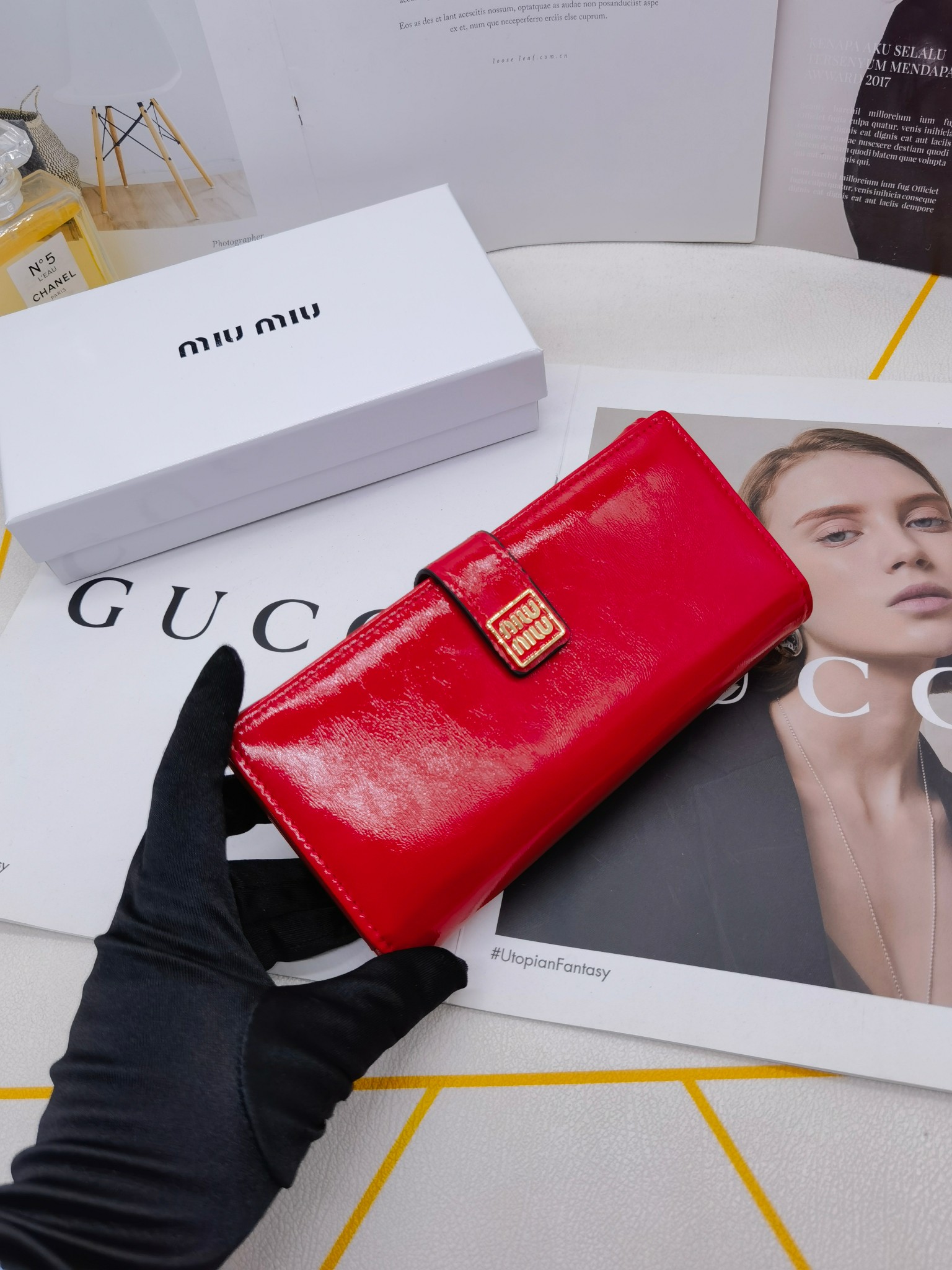 🆕🆕🆕🆕8598专柜同步，最新款钱包，采用进口牛 皮，原厂定制的最新徽标，不管皮质还是logo，都要给