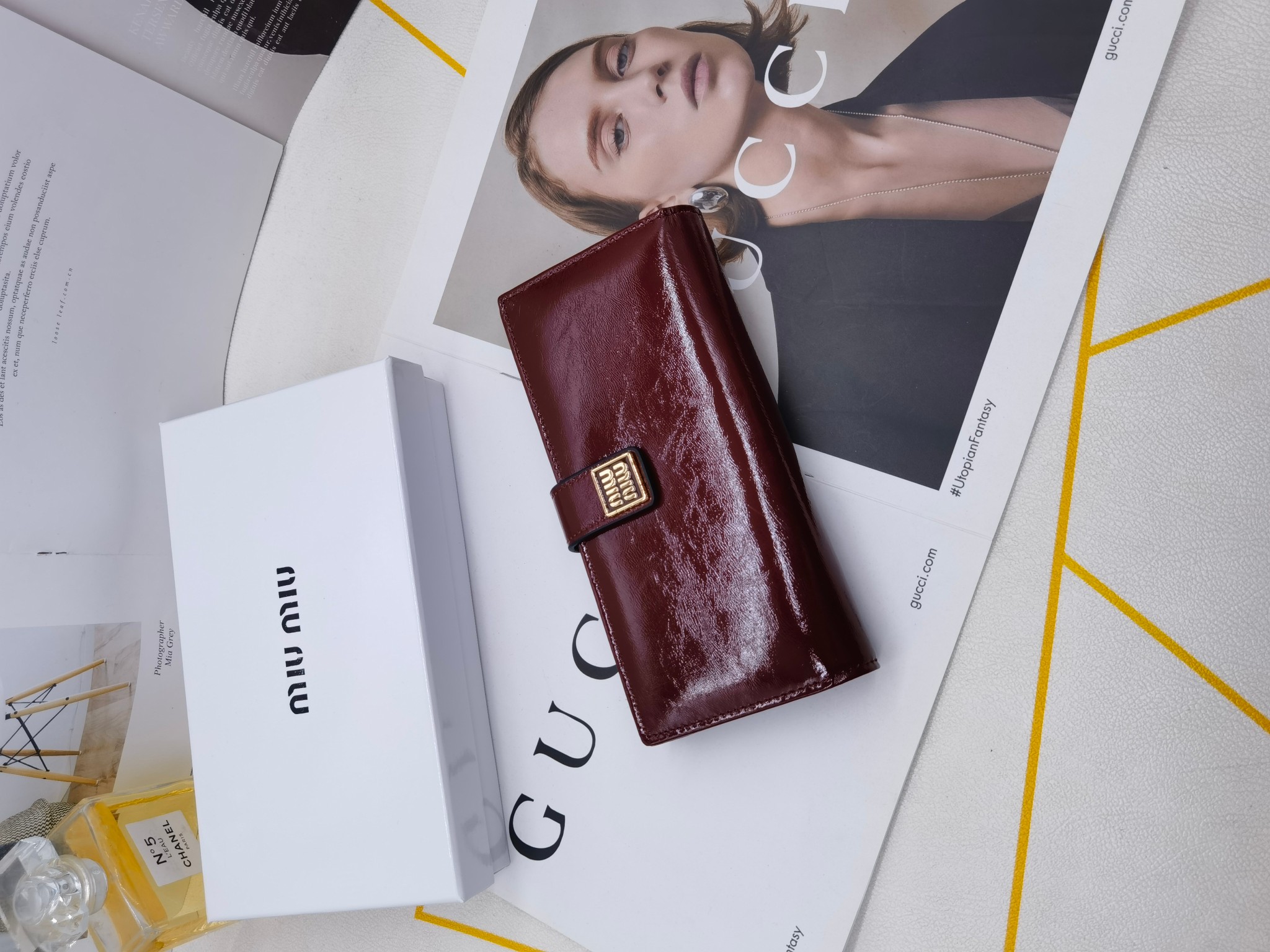 🆕🆕🆕🆕8598专柜同步，最新款钱包，采用进口牛 皮，原厂定制的最新徽标，不管皮质还是logo，都要给