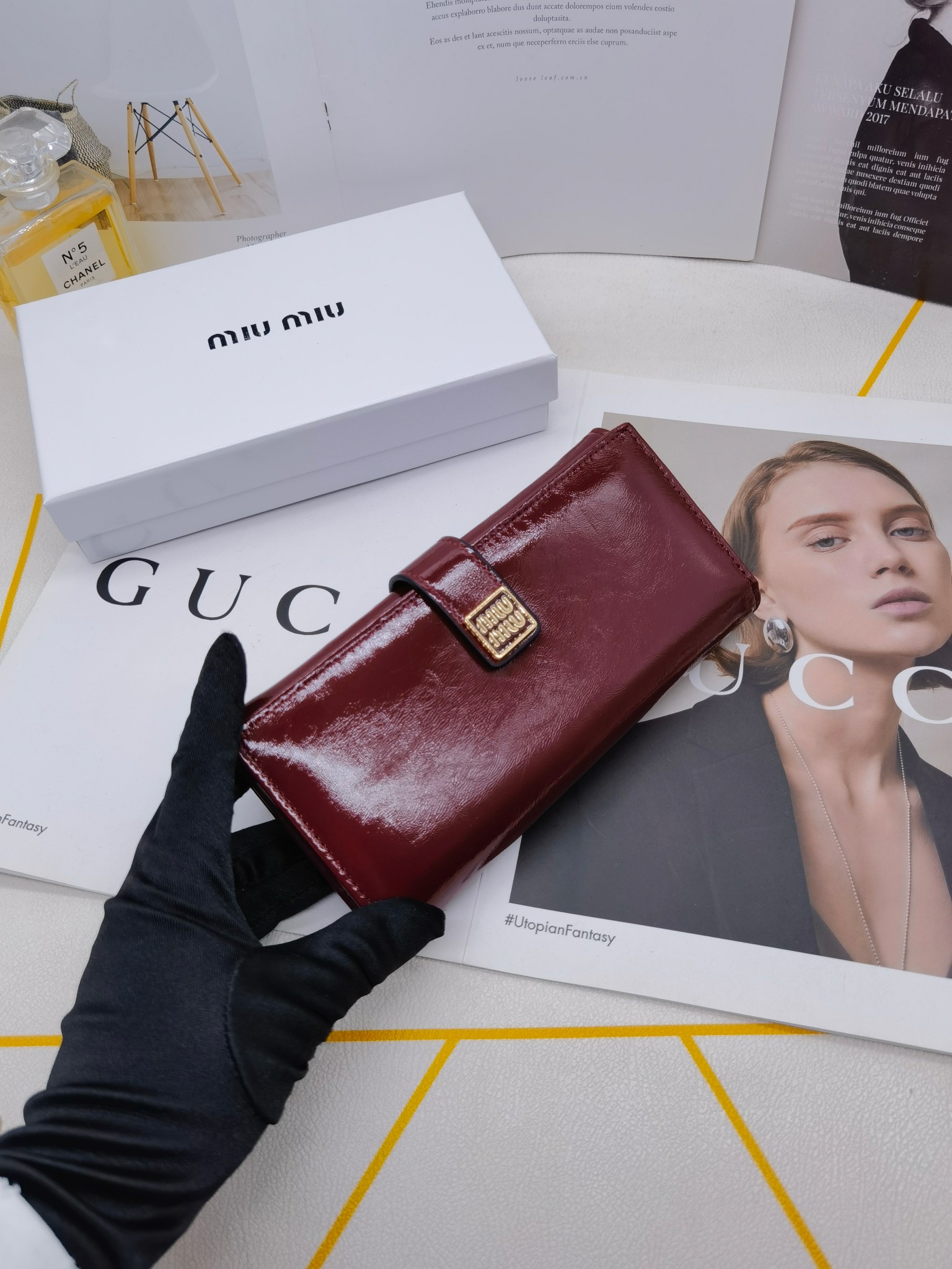 🆕🆕🆕🆕8598专柜同步，最新款钱包，采用进口牛 皮，原厂定制的最新徽标，不管皮质还是logo，都要给