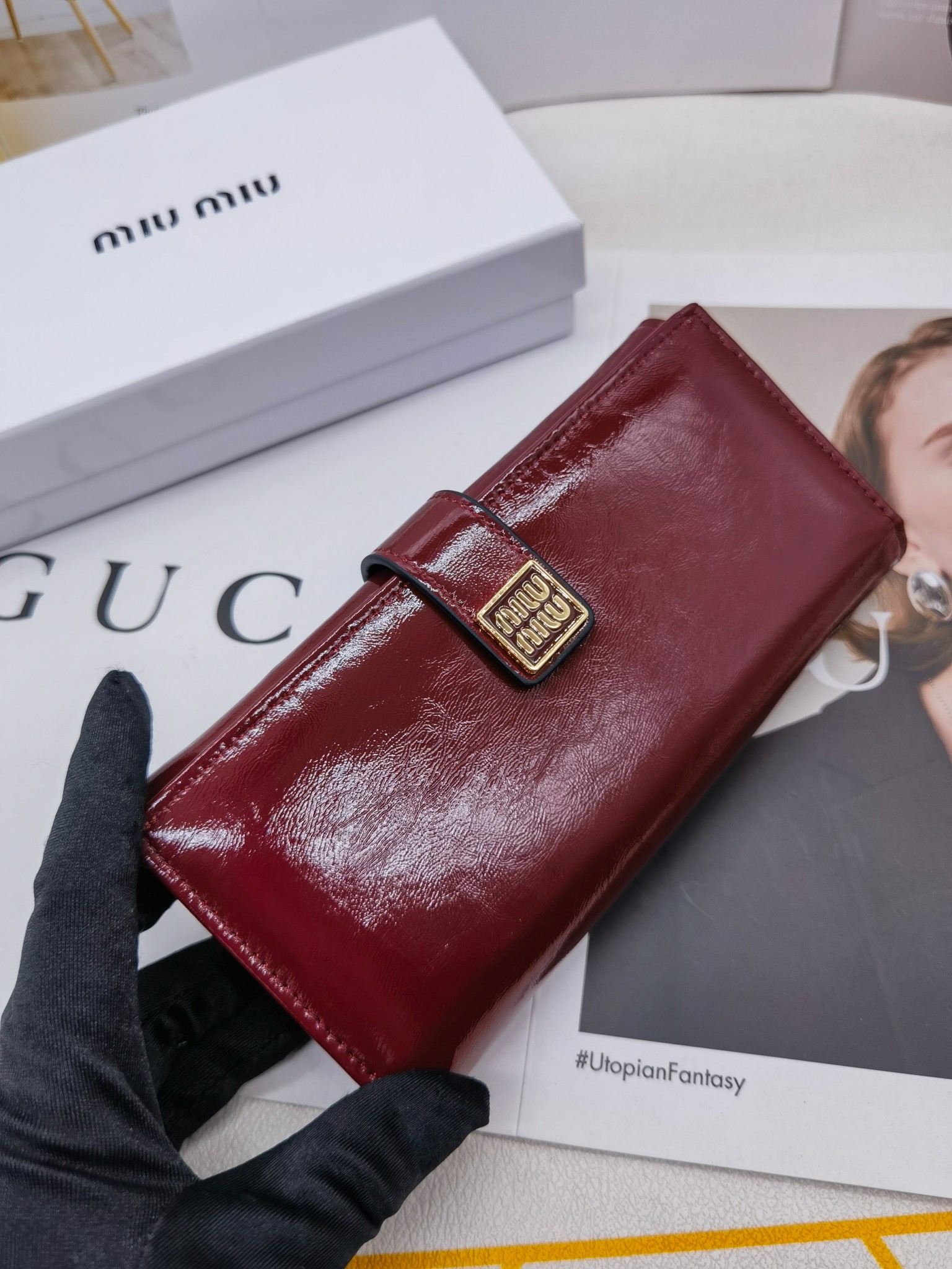 🆕🆕🆕🆕8598专柜同步，最新款钱包，采用进口牛 皮，原厂定制的最新徽标，不管皮质还是logo，都要给