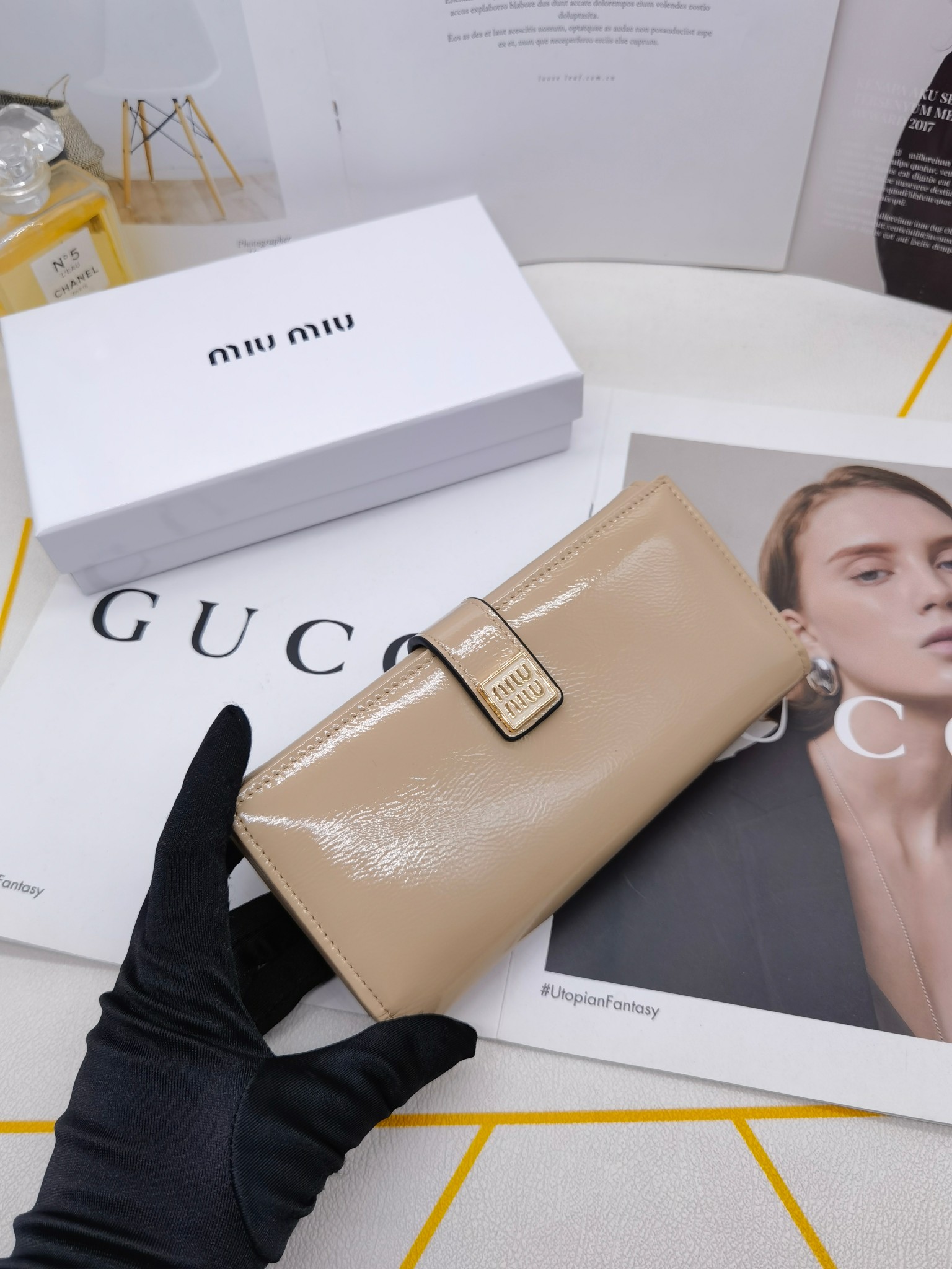 🆕🆕🆕🆕8598专柜同步，最新款钱包，采用进口牛 皮，原厂定制的最新徽标，不管皮质还是logo，都要给