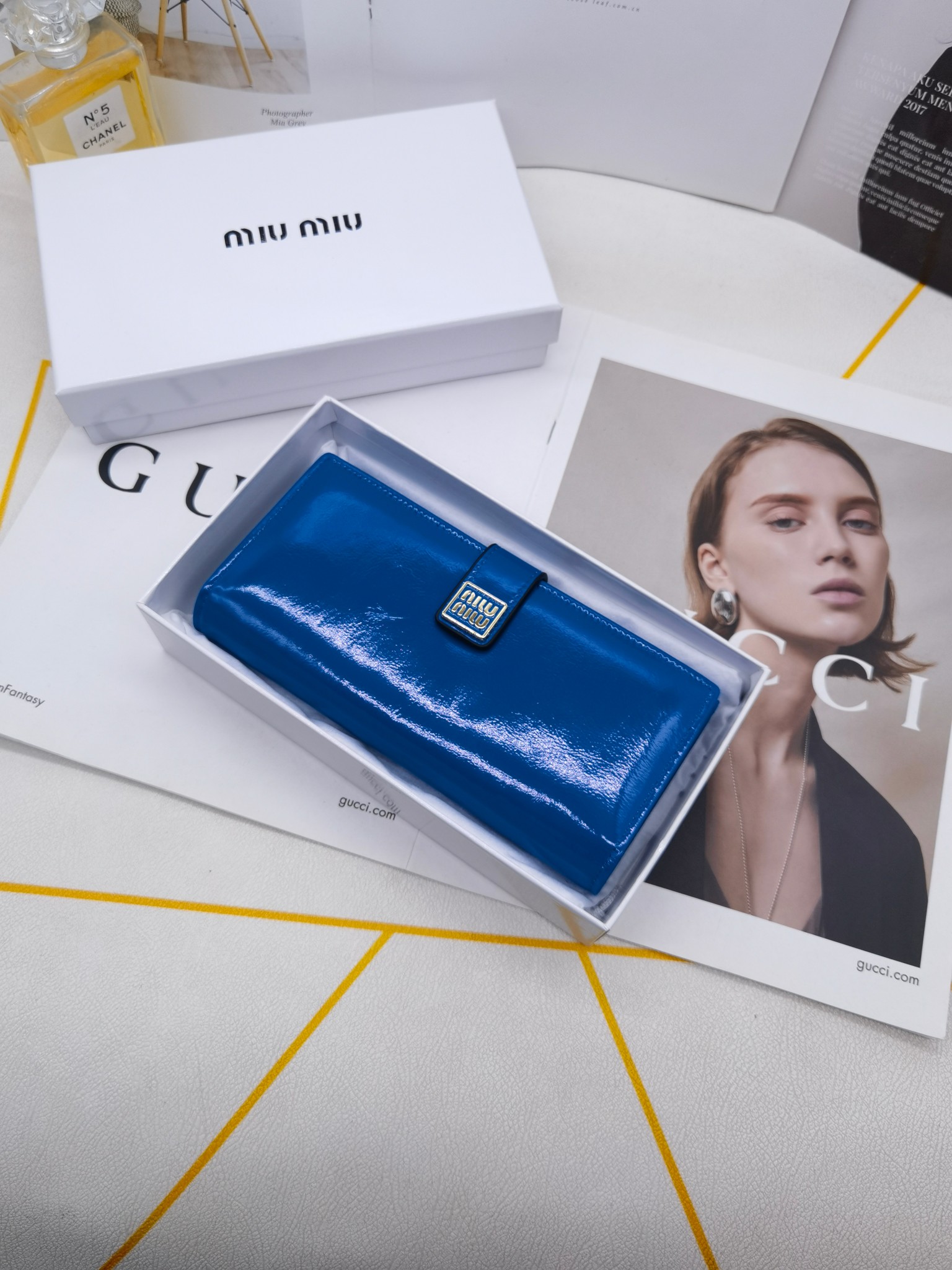 🆕🆕🆕🆕8598专柜同步，最新款钱包，采用进口牛 皮，原厂定制的最新徽标，不管皮质还是logo，都要给