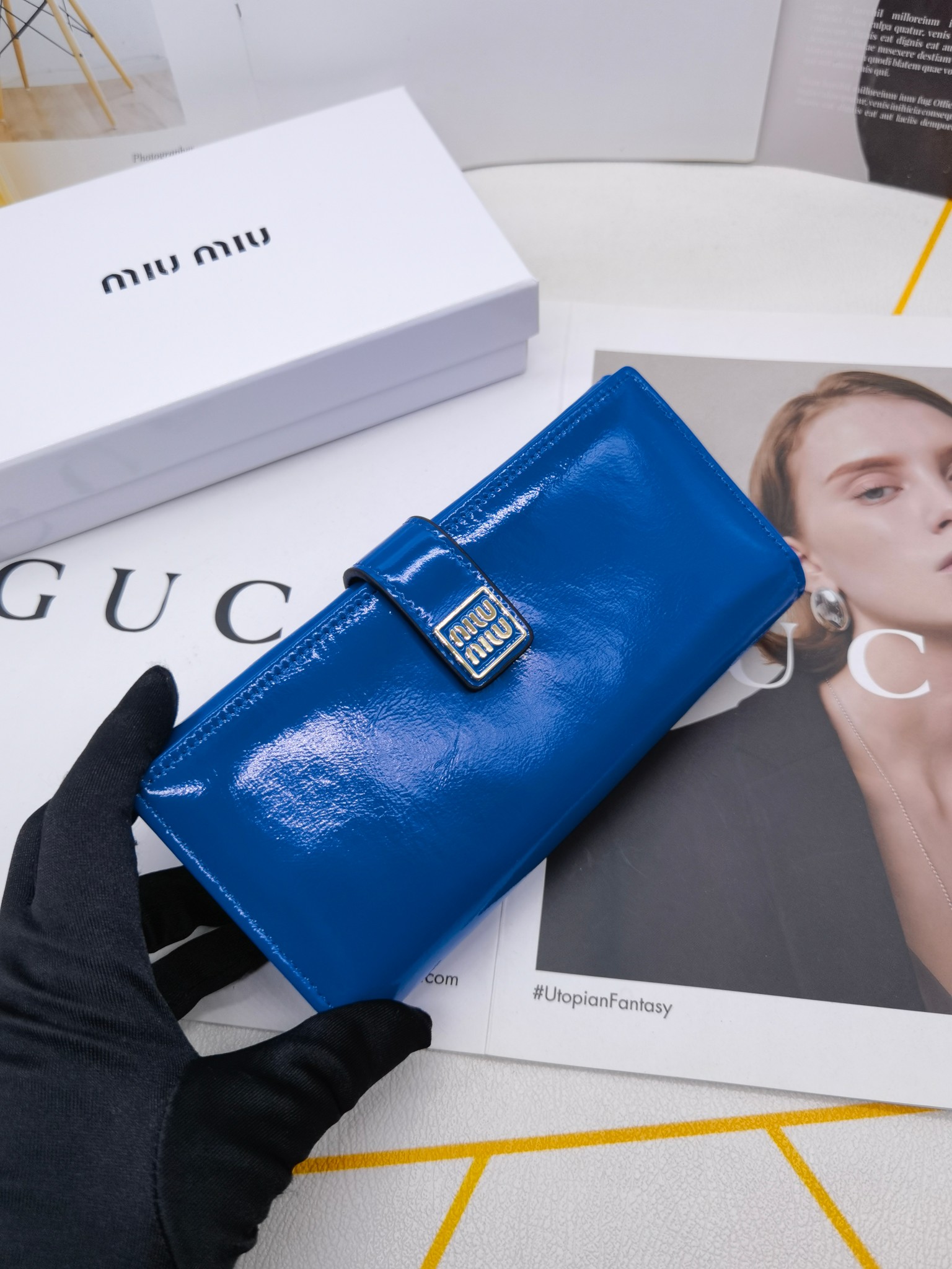 🆕🆕🆕🆕8598专柜同步，最新款钱包，采用进口牛 皮，原厂定制的最新徽标，不管皮质还是logo，都要给