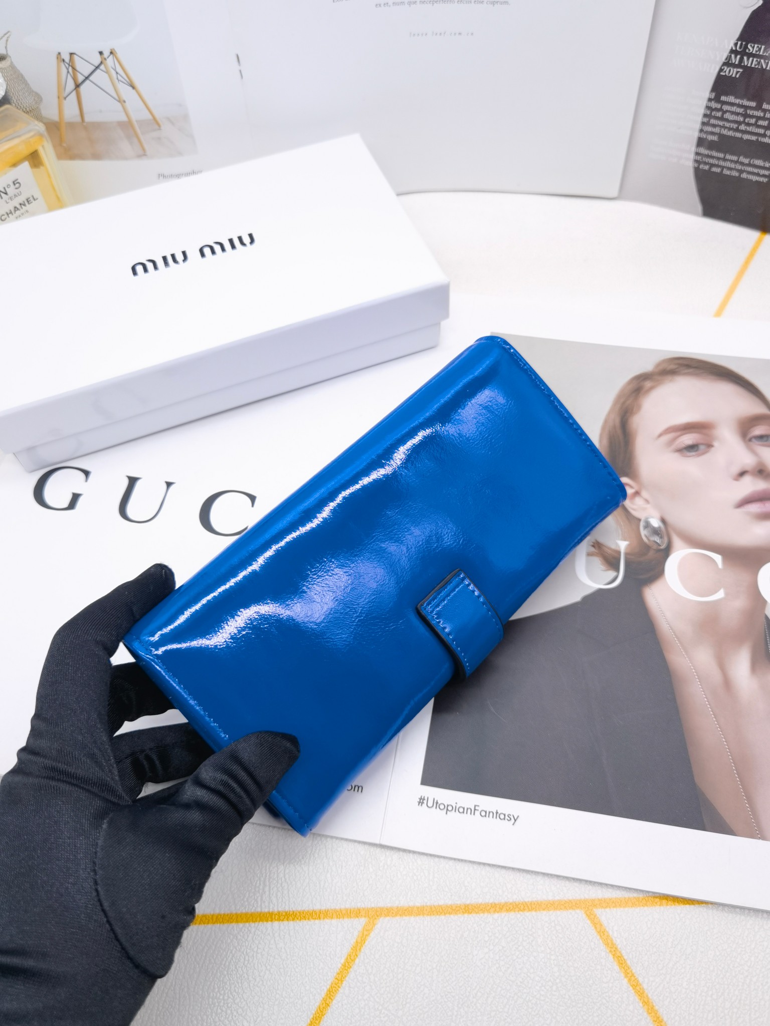 🆕🆕🆕🆕8598专柜同步，最新款钱包，采用进口牛 皮，原厂定制的最新徽标，不管皮质还是logo，都要给