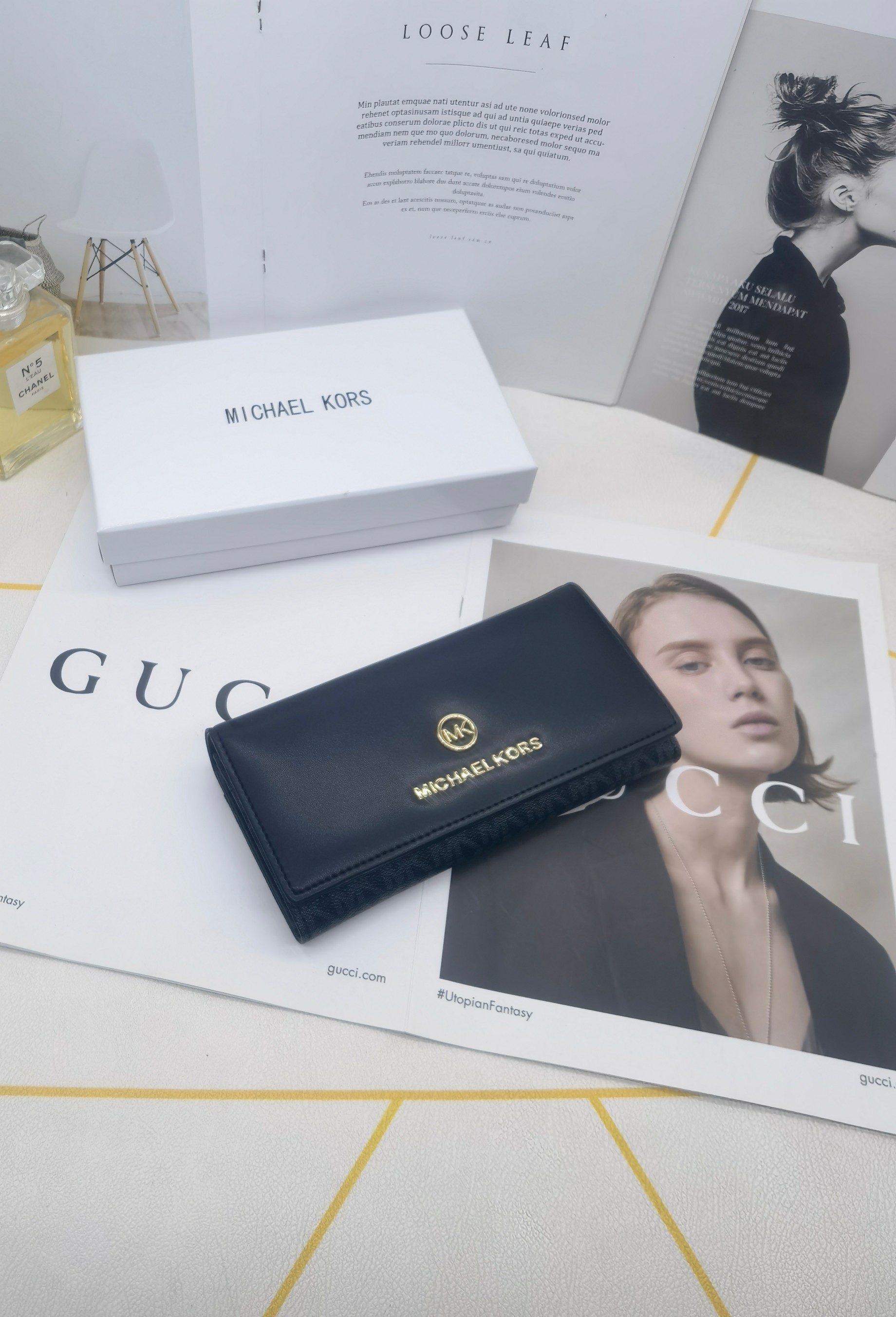 🆕🆕🆕🆕8600专柜同步，最新款钱包，采用进口牛 皮，原厂定制的最新徽标，不管皮质还是logo，都要给