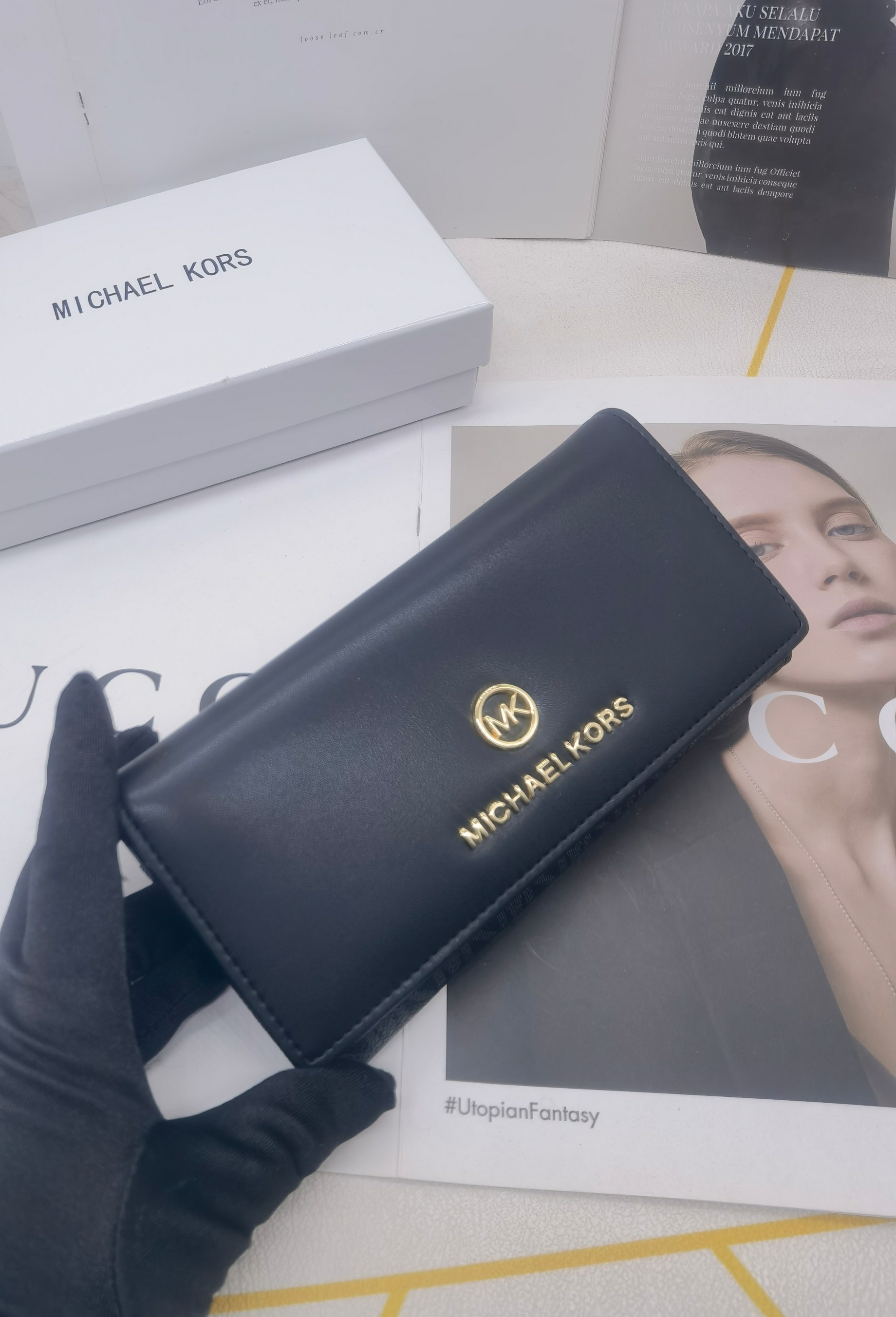 🆕🆕🆕🆕8600专柜同步，最新款钱包，采用进口牛 皮，原厂定制的最新徽标，不管皮质还是logo，都要给